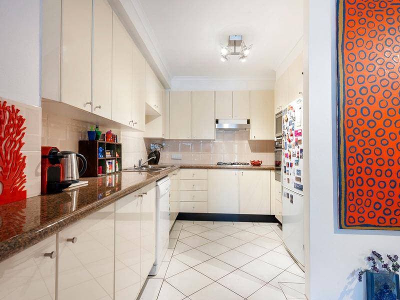 103/1-5/ Griffiths Street, Sydney - Thumbnail 3