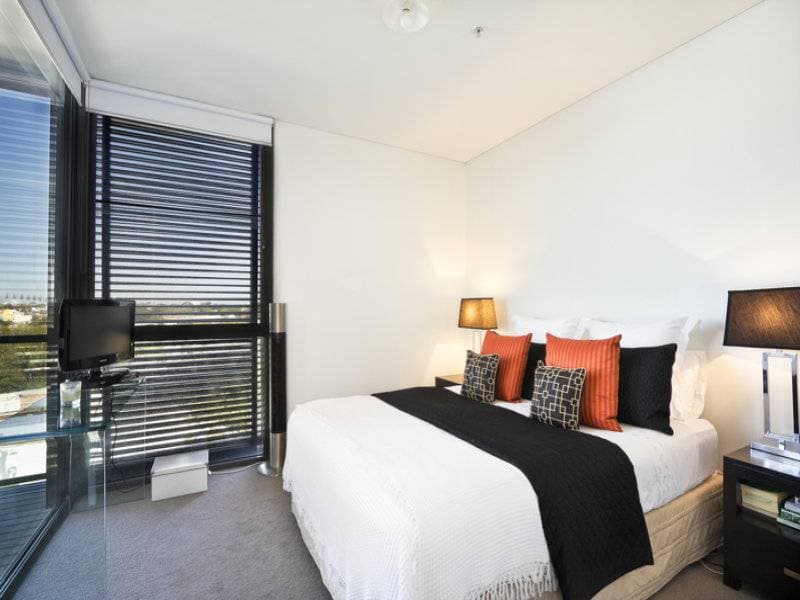 1006, 7 Sterling Circuit, West Ryde - Thumbnail 2