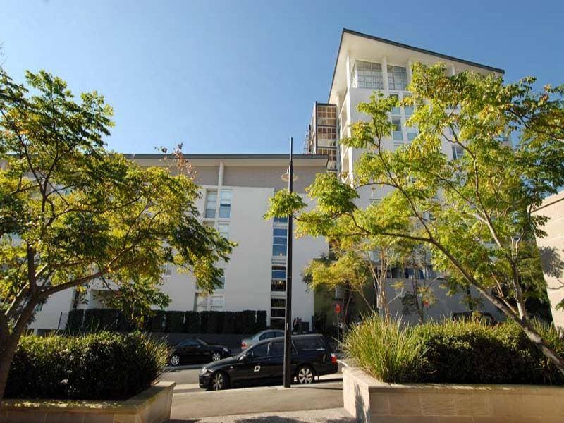 35, 4 Alexandra Drive, Park - Thumbnail 3