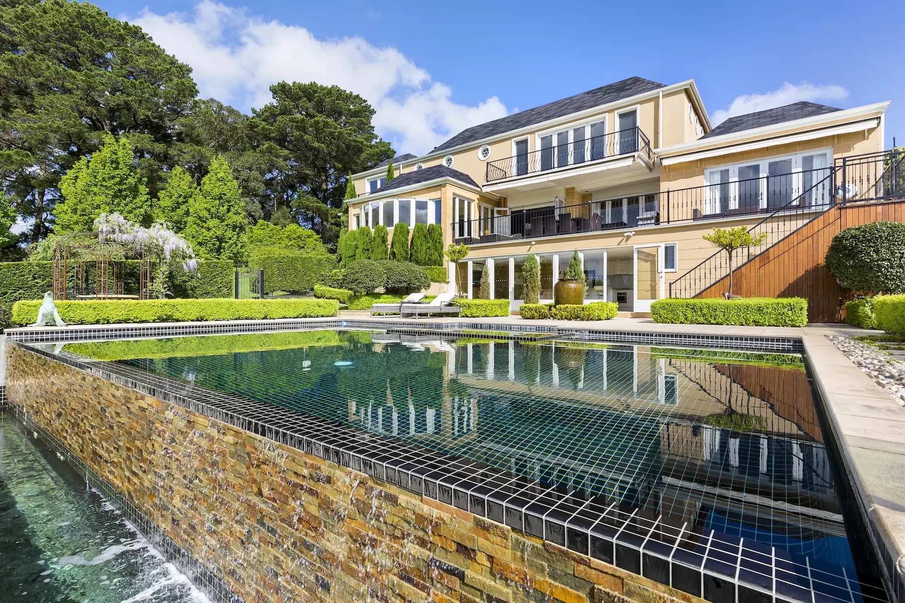 16/52 Renwick Street, Pymble - Image 1