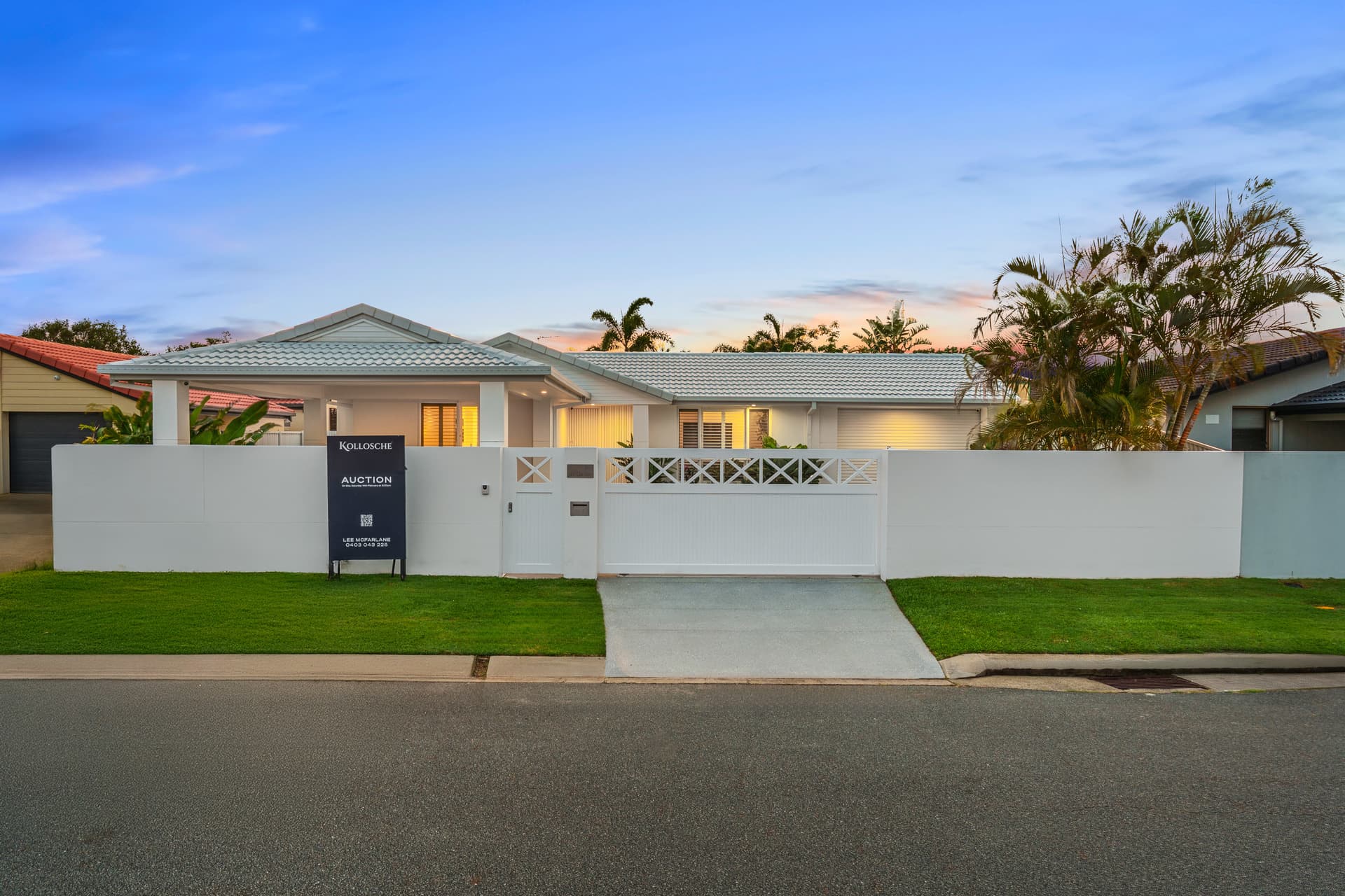 12/6-10 Myra Road, Burleigh Waters - Image 1
