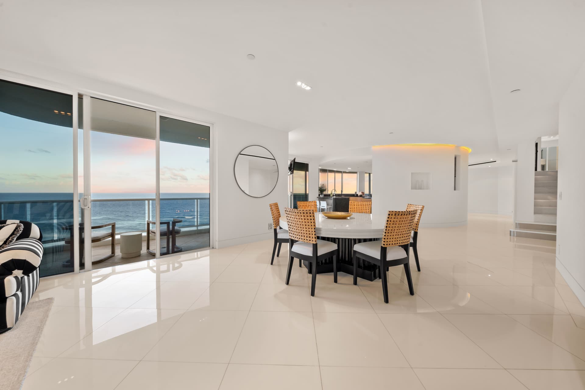 'Xanadu' Penthouse, 150/59 Pacific Street, Main Beach, QLD, 4217, Main Beach - Thumbnail 6