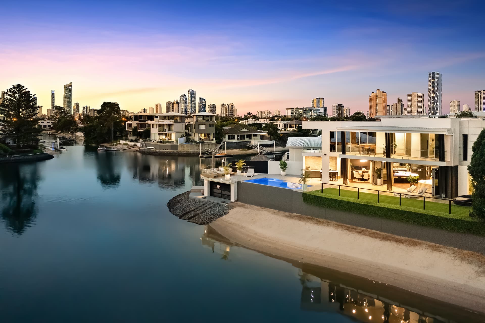 13 Crest View Key, Broadbeach Waters, QLD, 4218, Broadbeach Waters - Thumbnail 2