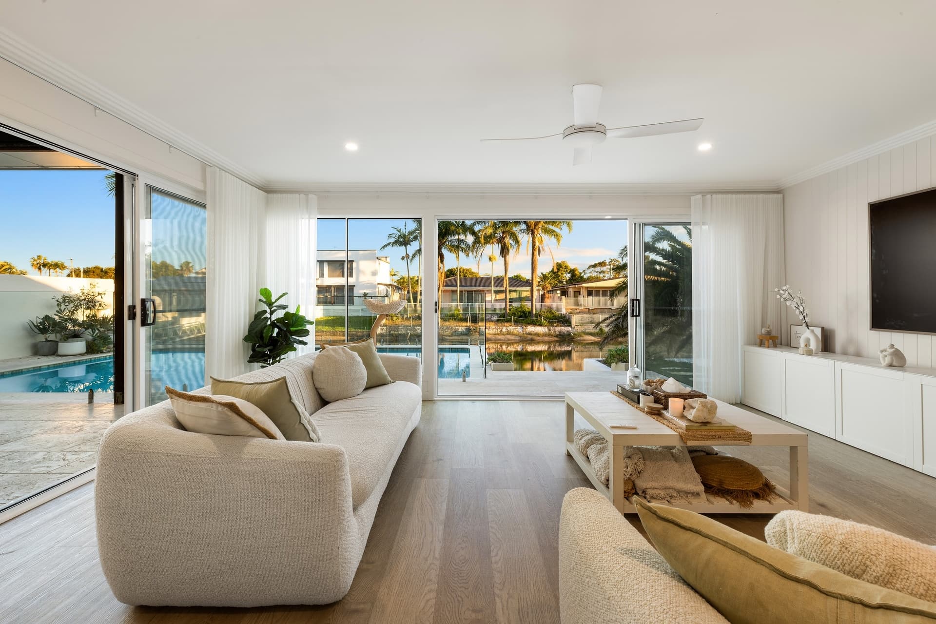 8 Ensenada Court, Broadbeach Waters, QLD, 4218, Broadbeach Waters - Thumbnail 8