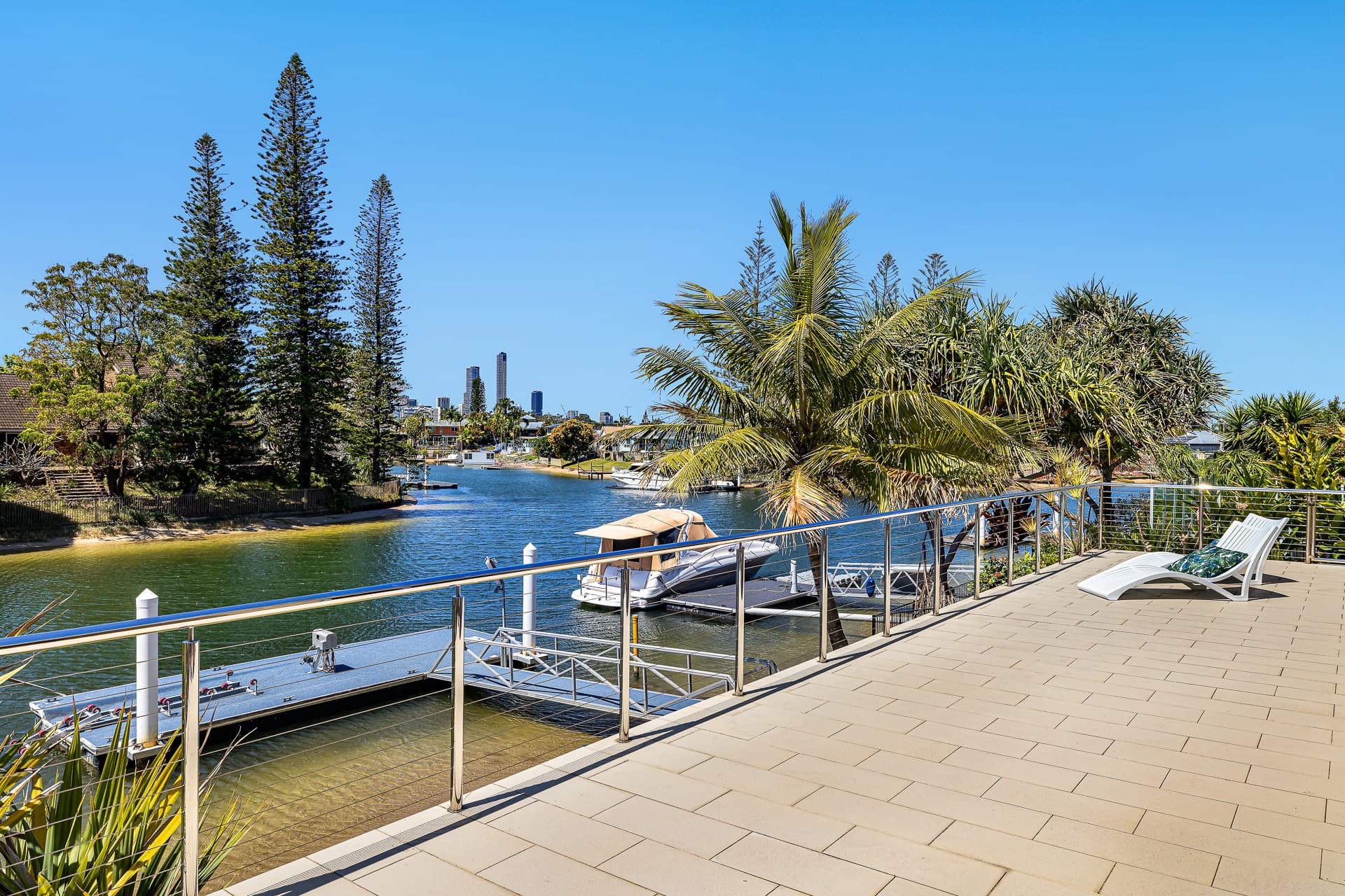 43 Sophie Avenue, Broadbeach Waters, QLD, 4218, Broadbeach Waters - Thumbnail 3