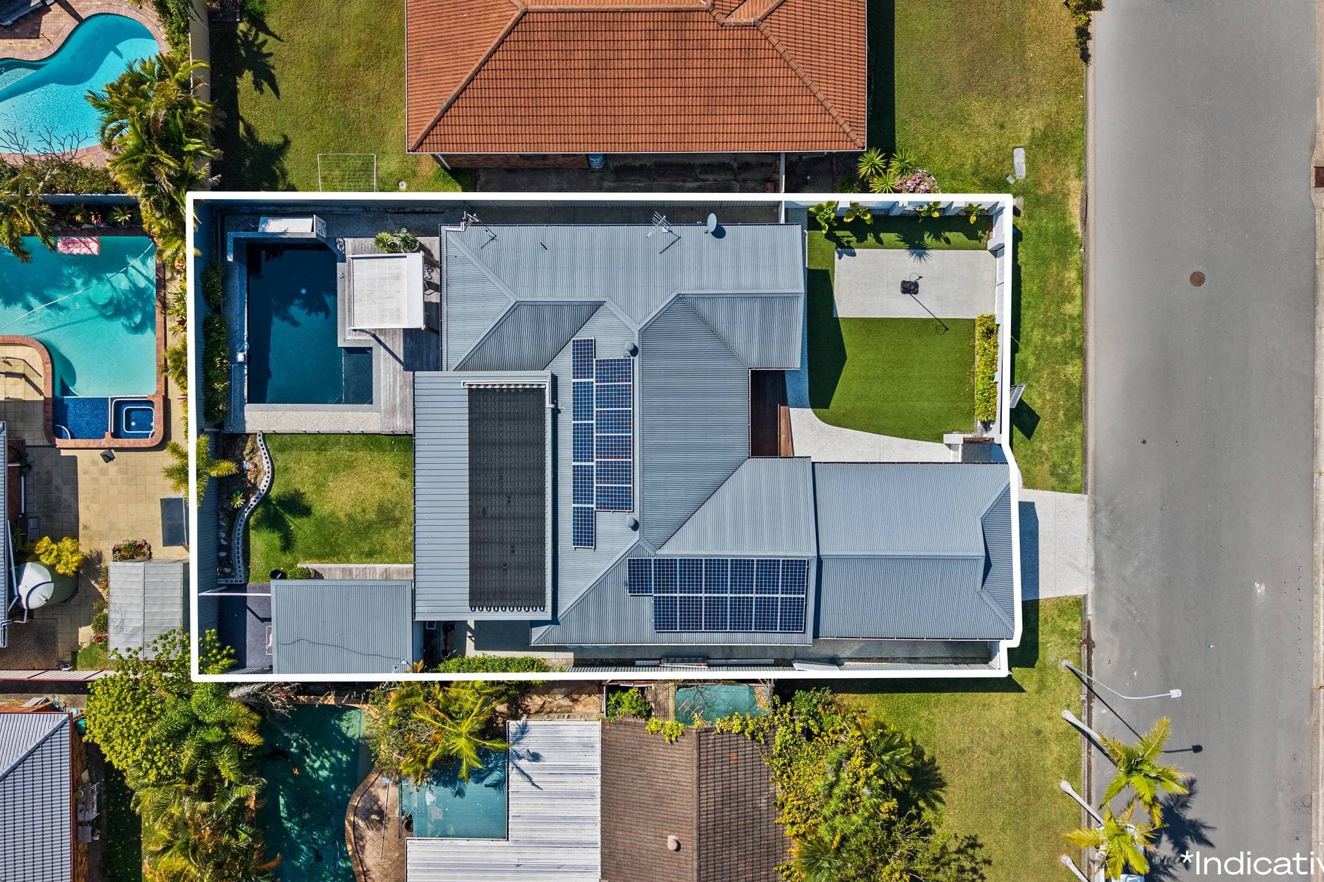18 Redleaf Court, Burleigh Waters, QLD, 4220, Burleigh Waters - Thumbnail 3