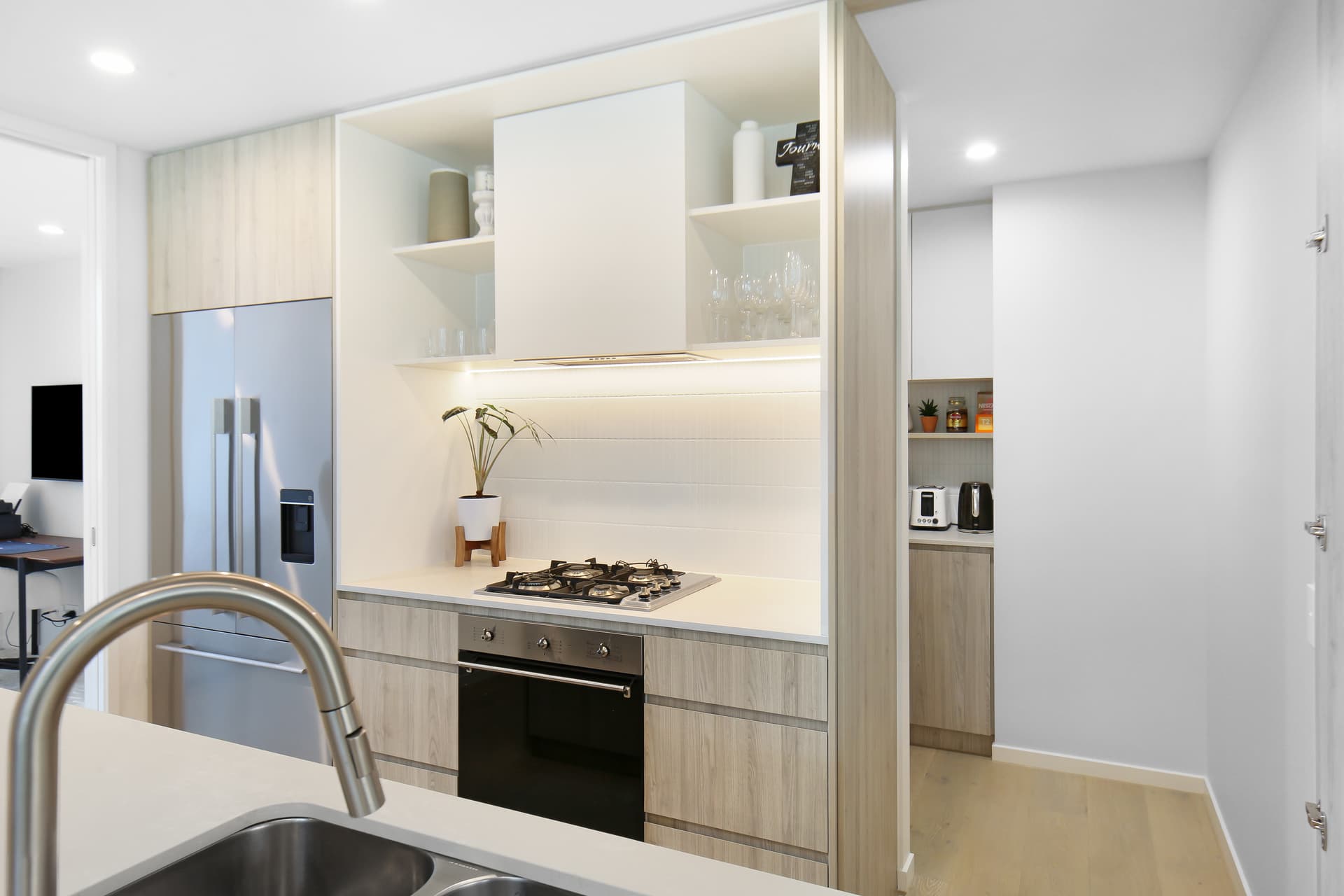 103/4 First Avenue, Burleigh Heads, QLD, 4220, Burleigh Heads - Thumbnail 6