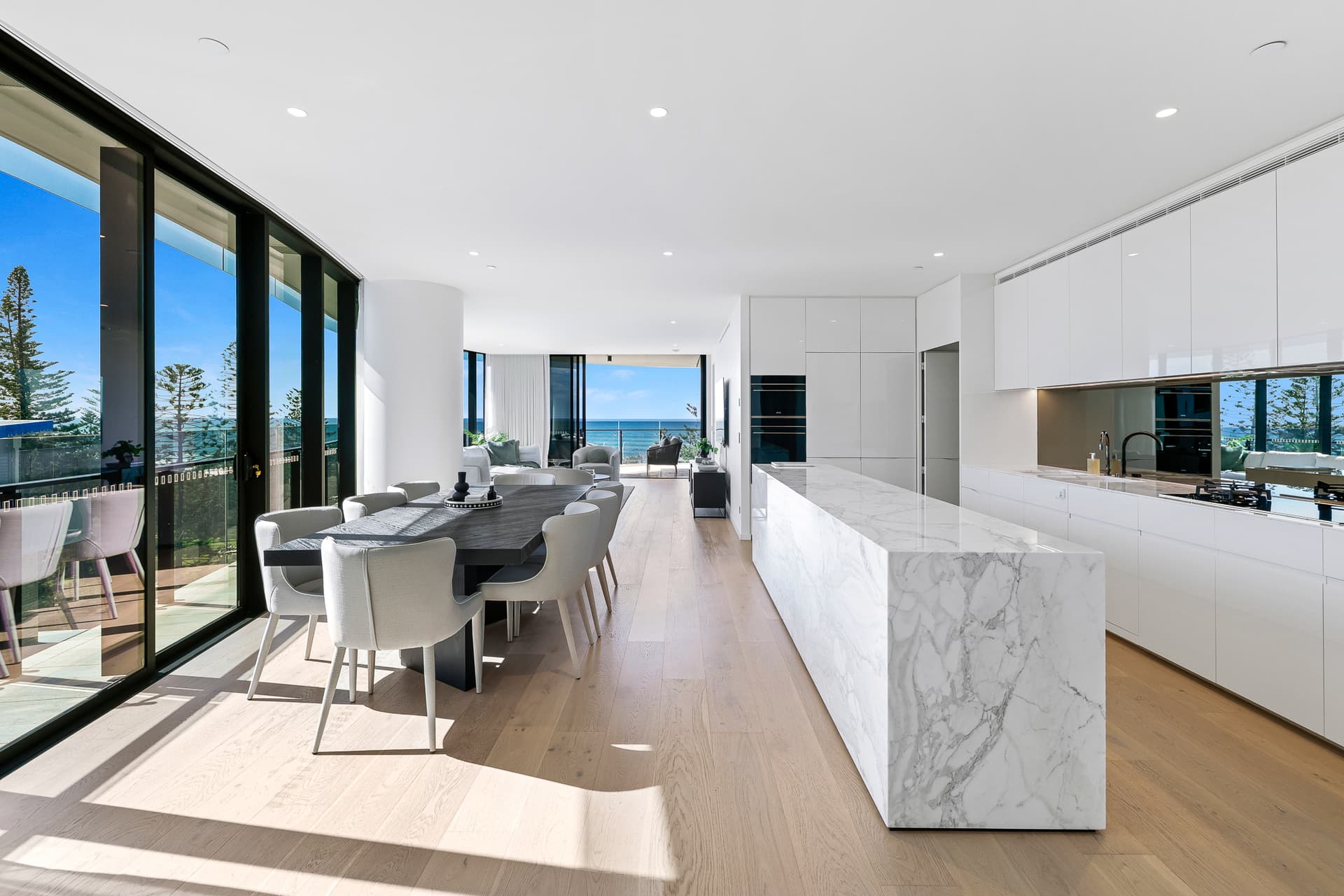 501/272 Hedges Avenue, Mermaid Beach, QLD, 4218, Mermaid Beach - Thumbnail 5