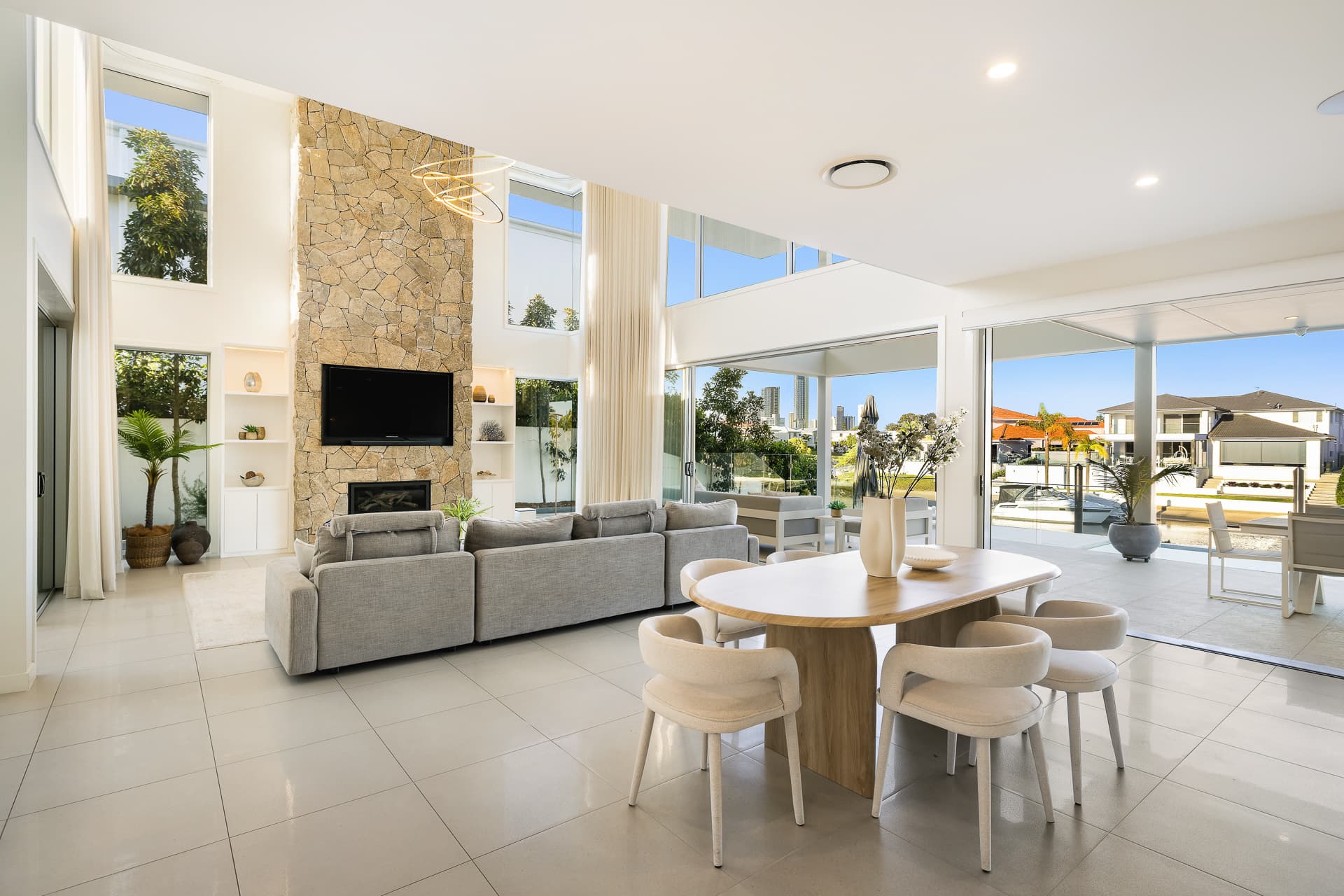 44 Lakeview Boulevard, Mermaid Waters, QLD, 4218, Mermaid Waters - Thumbnail 5