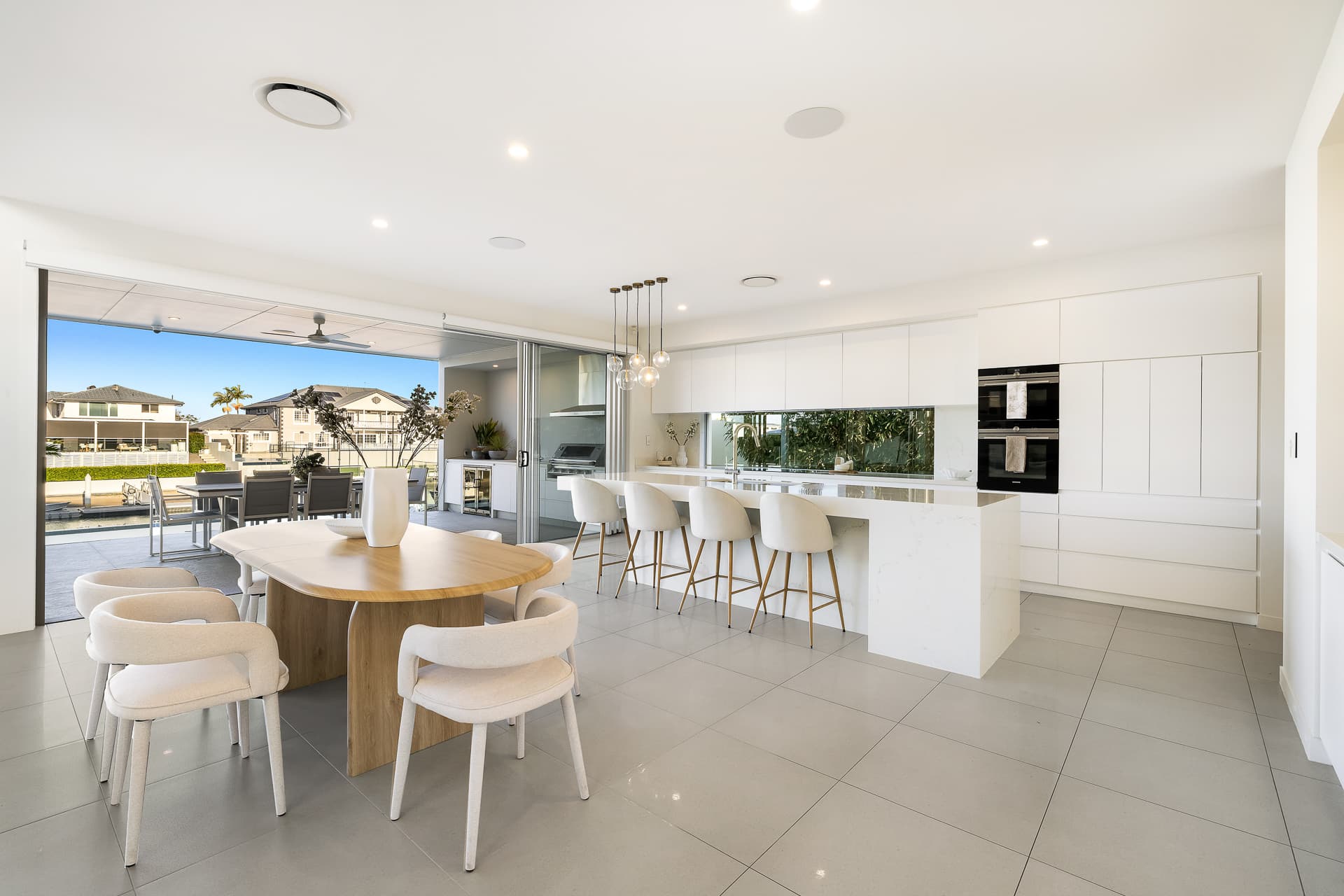 44 Lakeview Boulevard, Mermaid Waters, QLD, 4218, Mermaid Waters - Thumbnail 7