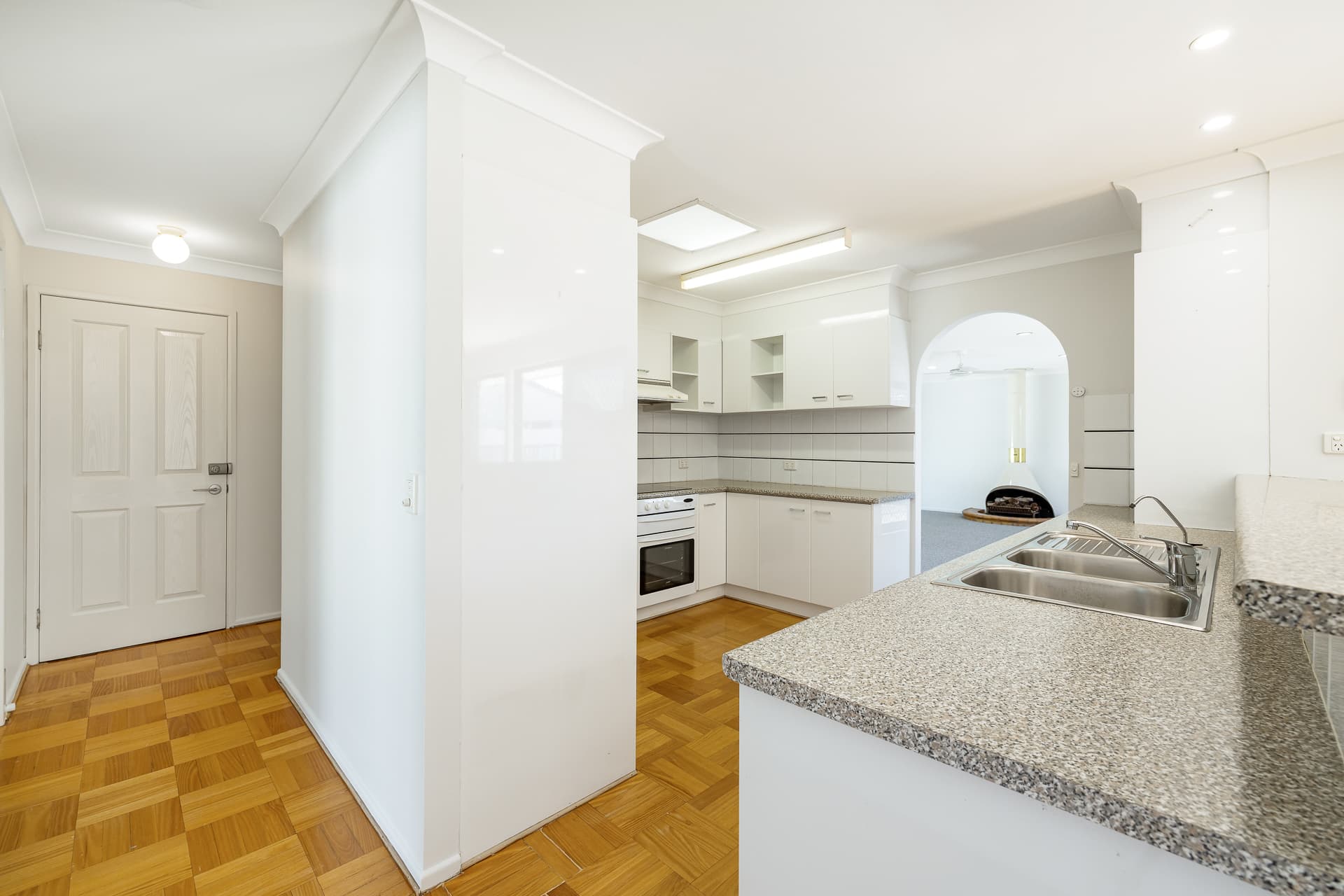 1 Cedar Place, Broadbeach Waters, QLD, 4218, Broadbeach Waters - Thumbnail 8