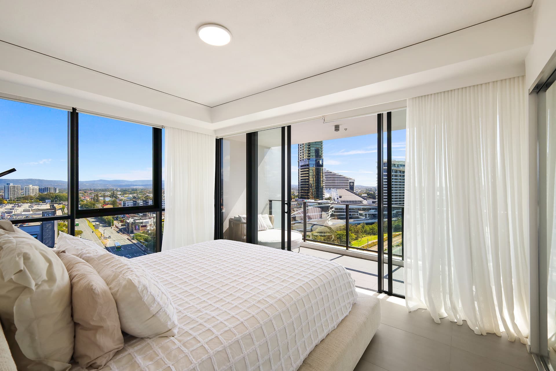 1401/22 Surf  Parade, Broadbeach, QLD, 4218, Broadbeach - Thumbnail 8