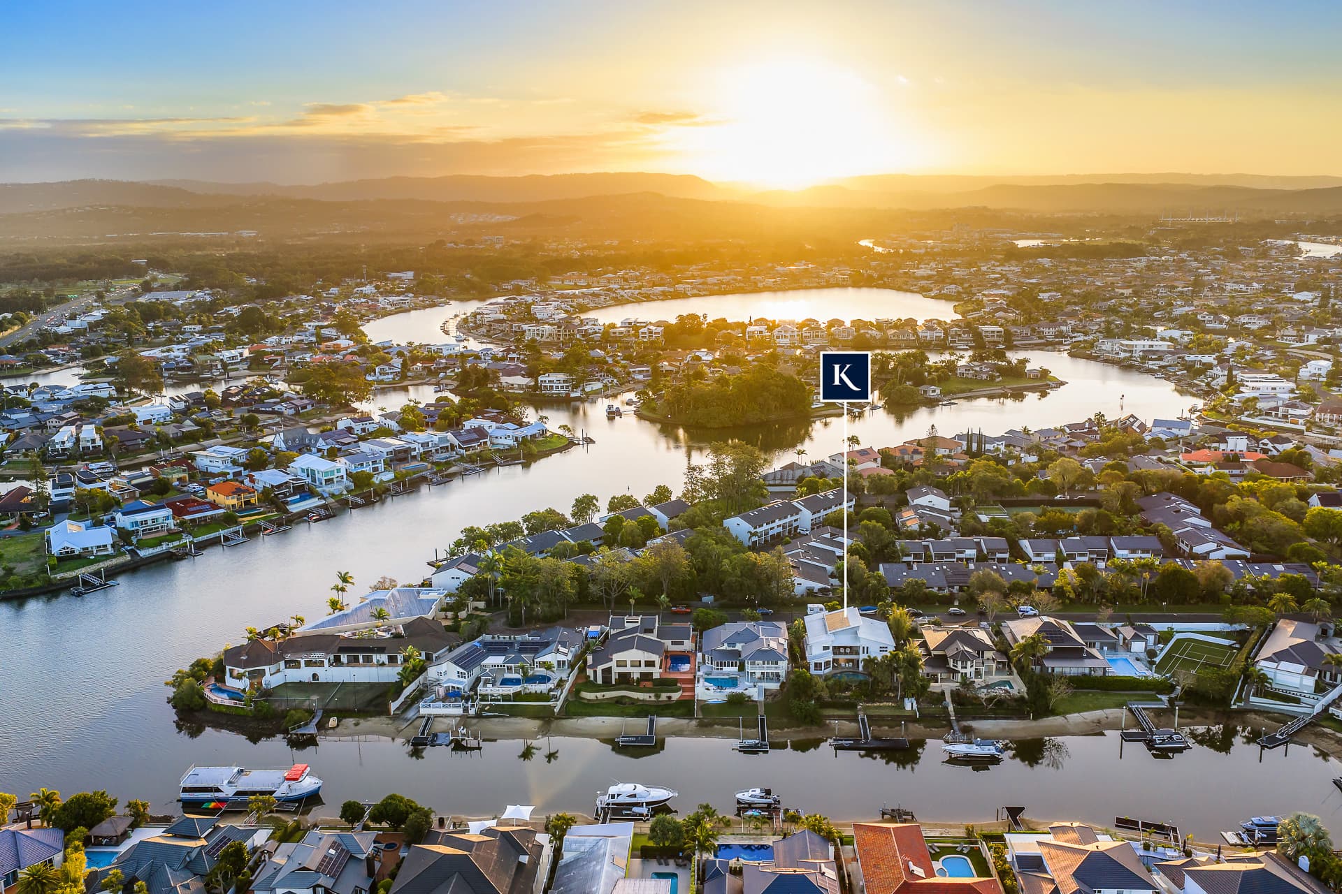10 Saint Tropez Terrace, Sorrento, QLD, 4217, Bundall - Thumbnail 2