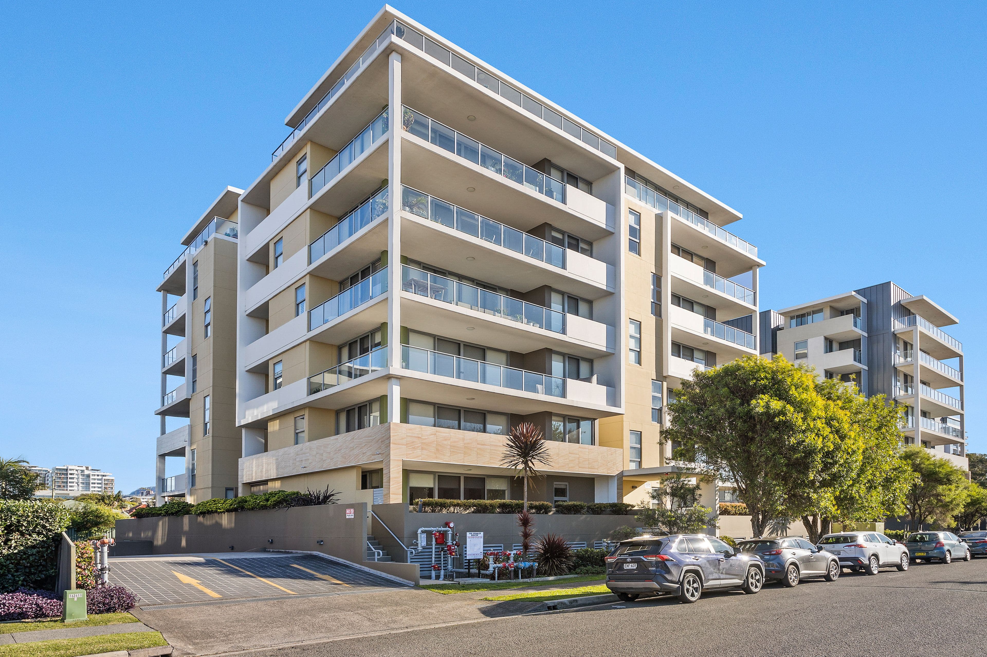 604/6 Beatson Street, Wollongong NSW 2500, Wollongong - Image 1