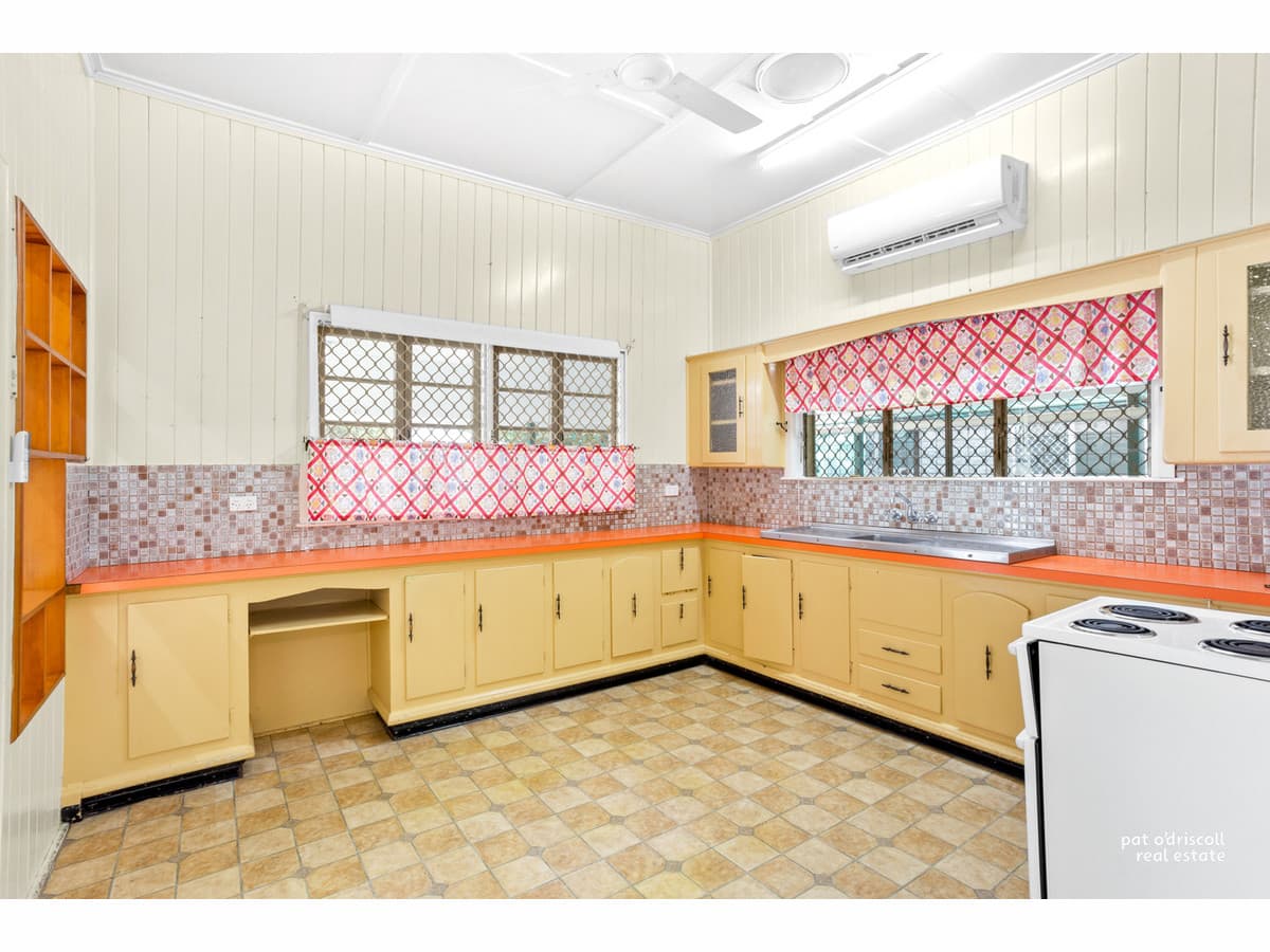 2/171 Old Burleigh Road, Broadbeach, QLD, 4218, Broadbeach - Thumbnail 2
