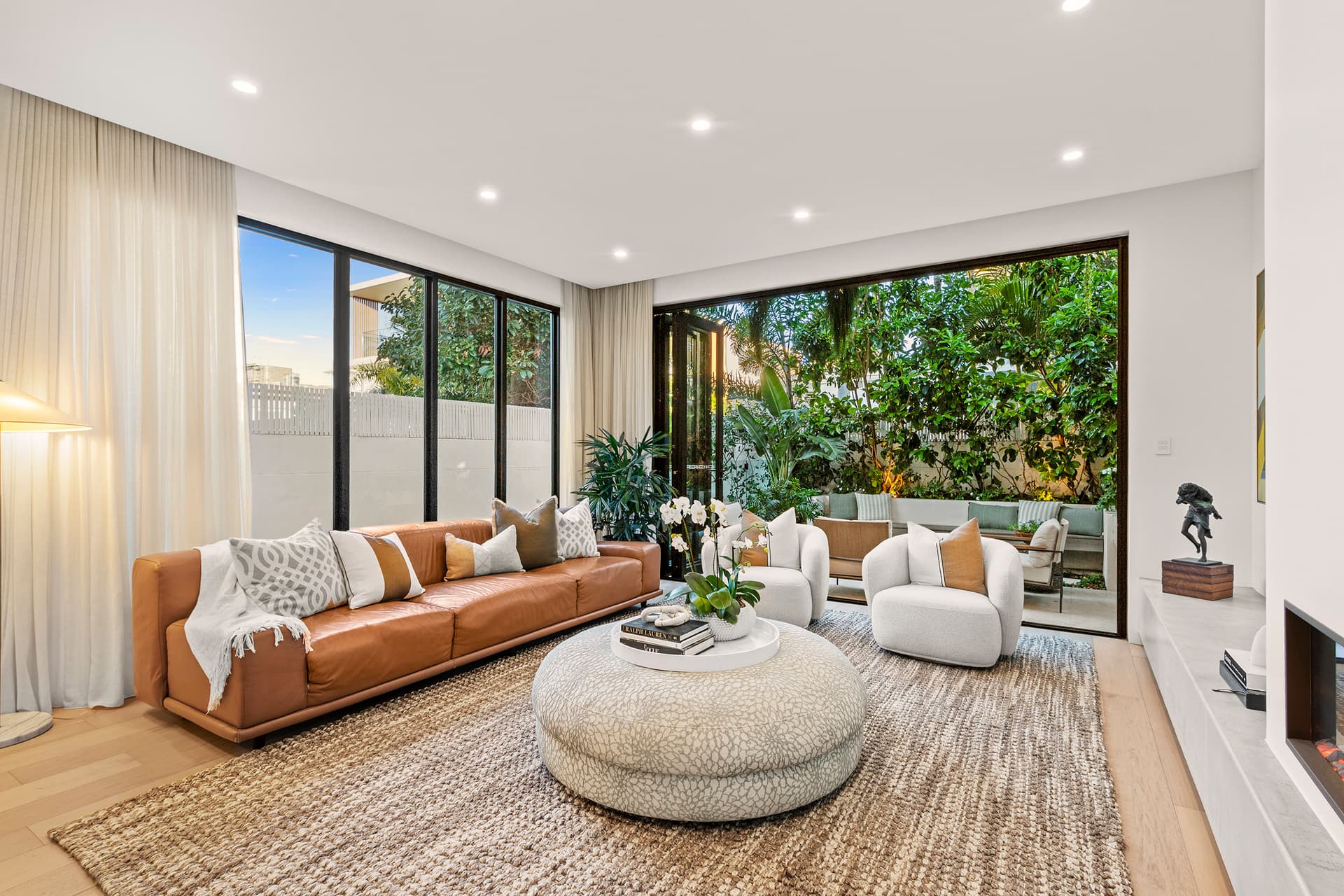 1/12 Seabeach Avenue, Mermaid Beach, QLD, 4218, Mermaid Beach - Thumbnail 5
