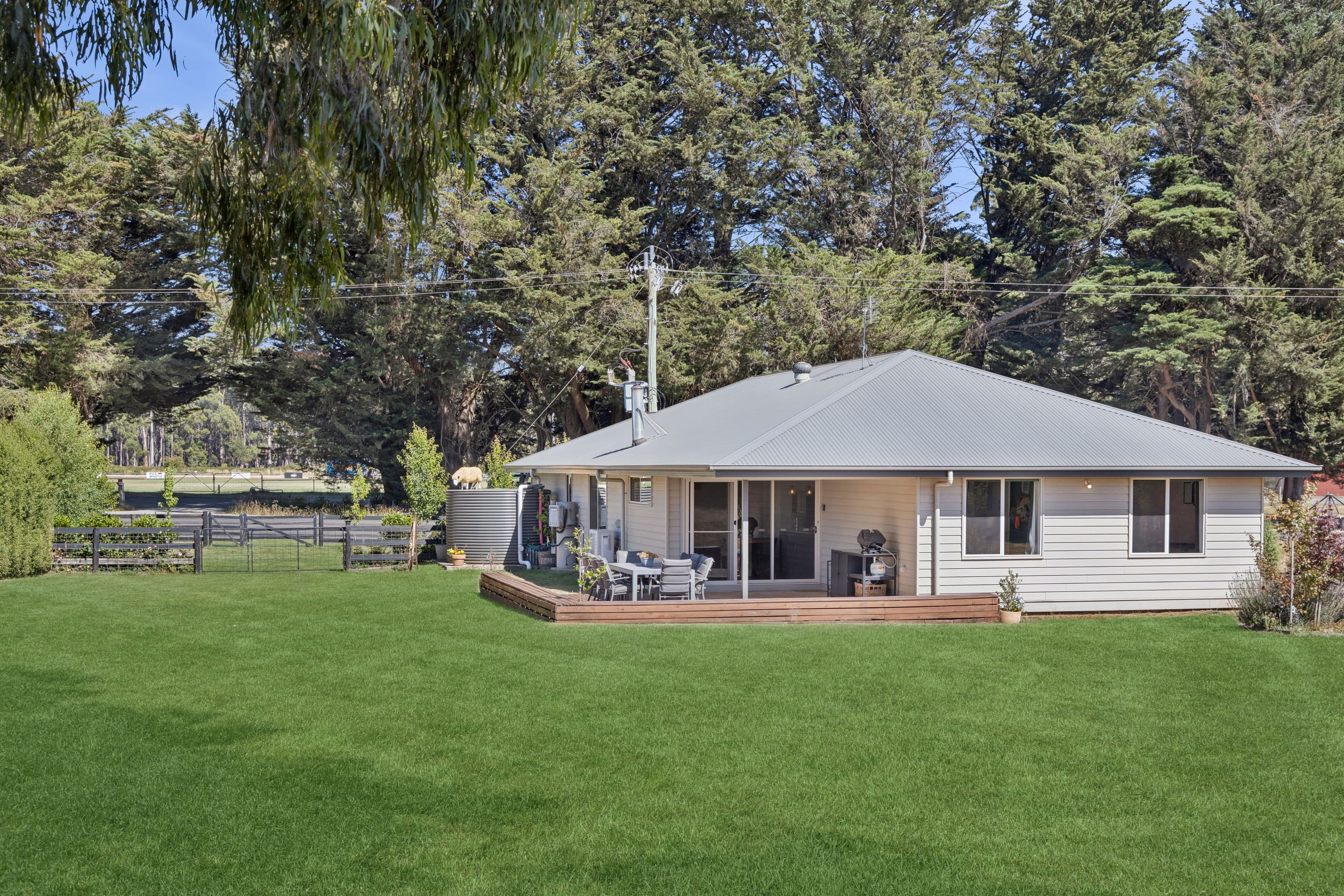 10 Falls Road, Trentham VIC 3458, Trentham - Image 1