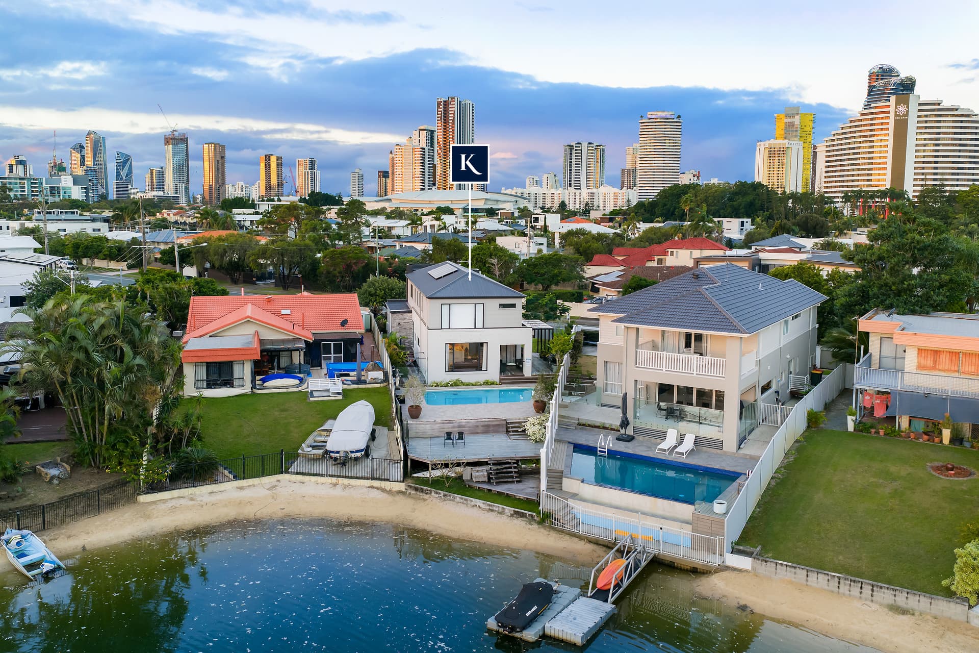 1/97 Homer Street, Broadbeach Waters - Thumbnail 4
