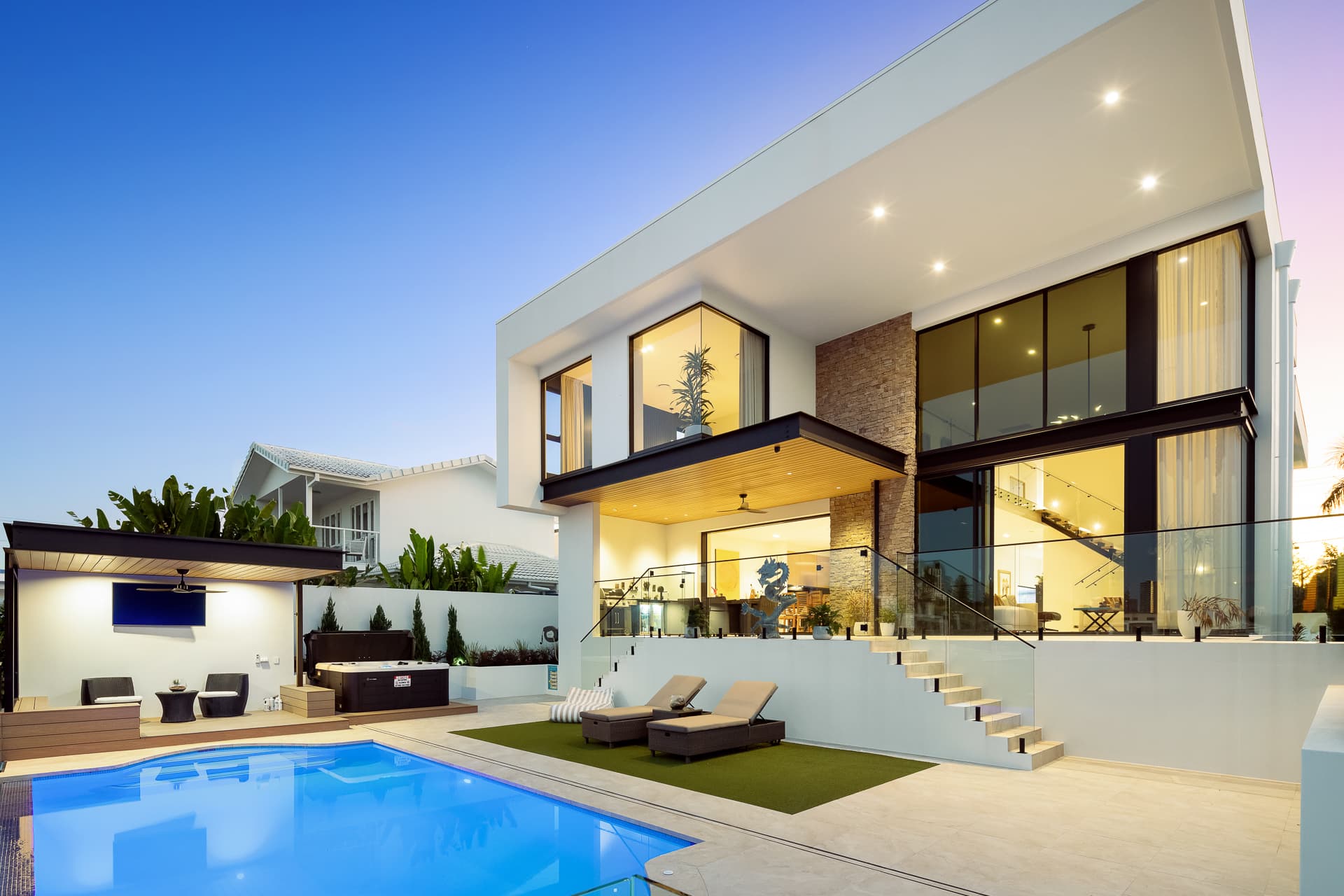 7/19B Riverside Crescent, Broadbeach Waters - Thumbnail 4