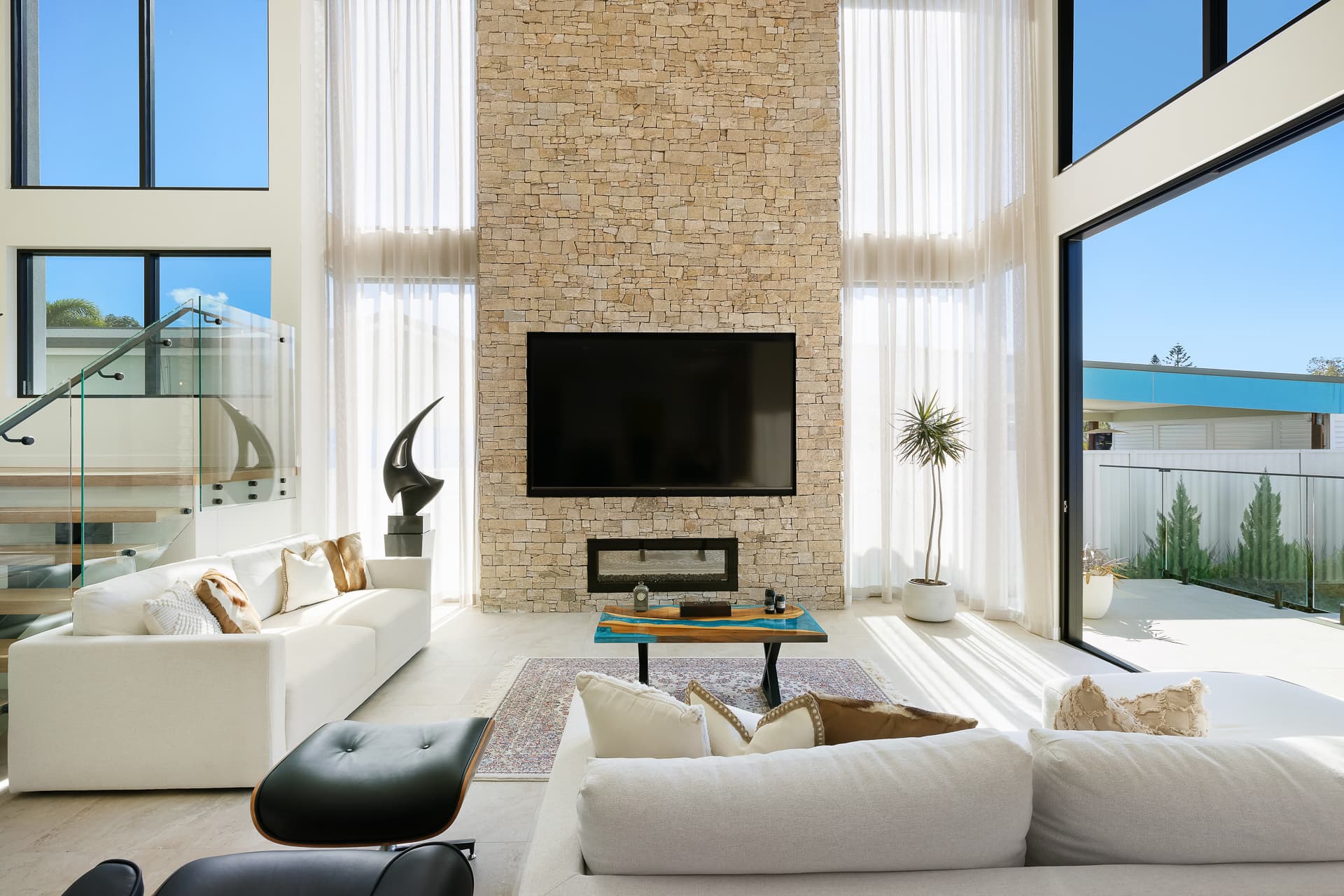 7/19B Riverside Crescent, Broadbeach Waters - Thumbnail 6