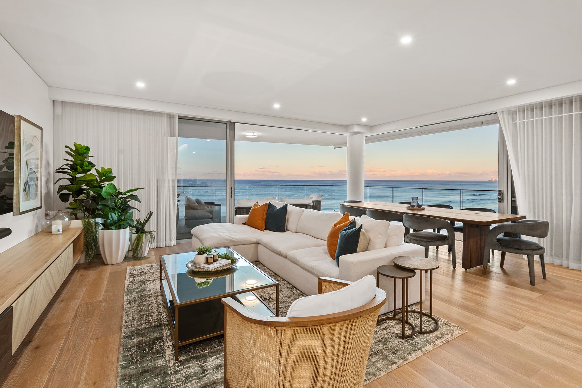 501/460 The Esplanade, Palm Beach, QLD, 4221, Palm Beach - Thumbnail 5