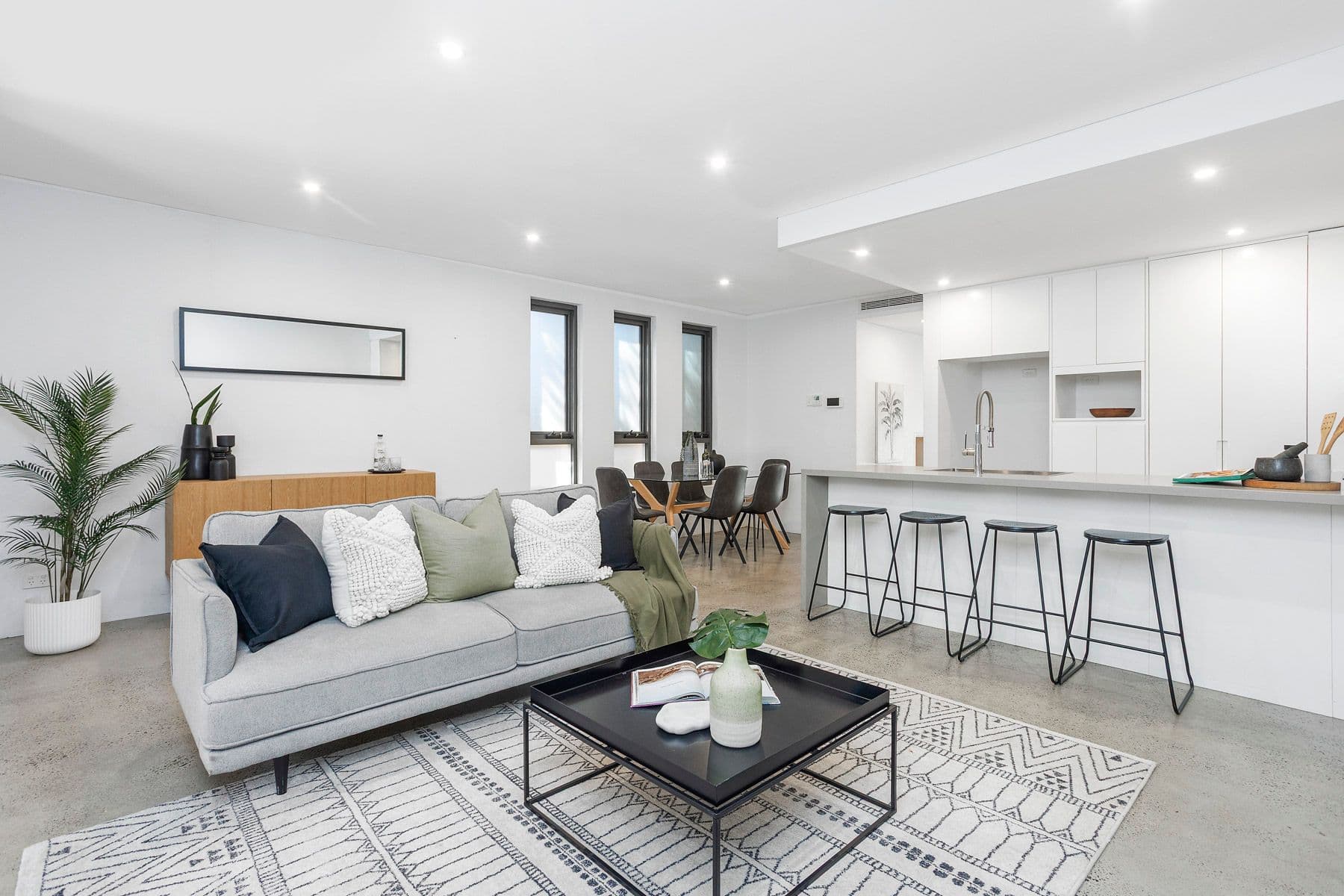 73a Matson Crescent, Miranda NSW 2228, Miranda - Thumbnail 2