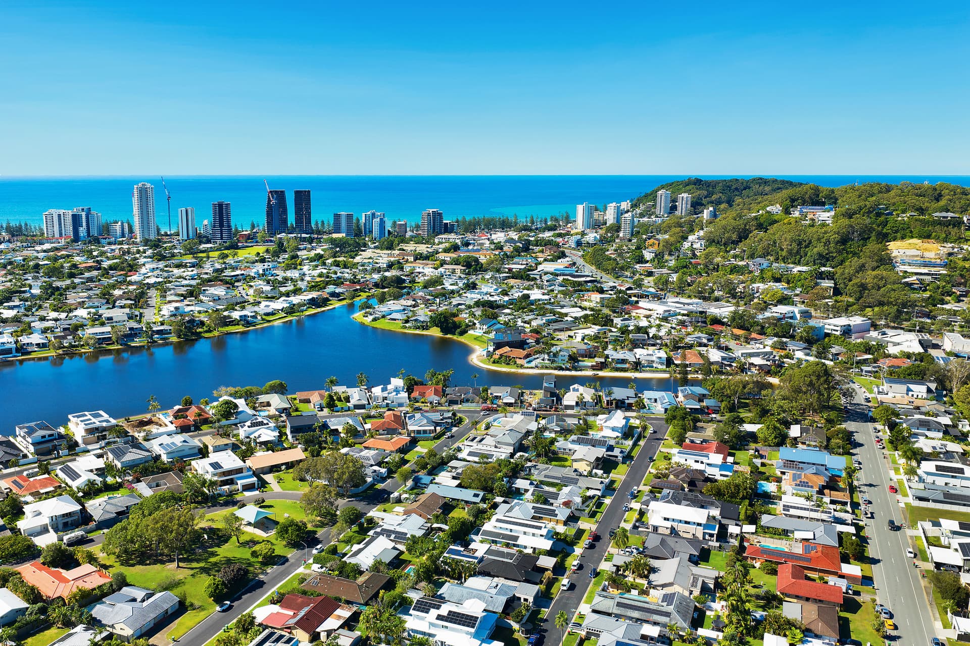 9 Dabchick Drive, Burleigh Waters, QLD, 4220, Burleigh Waters - Thumbnail 2