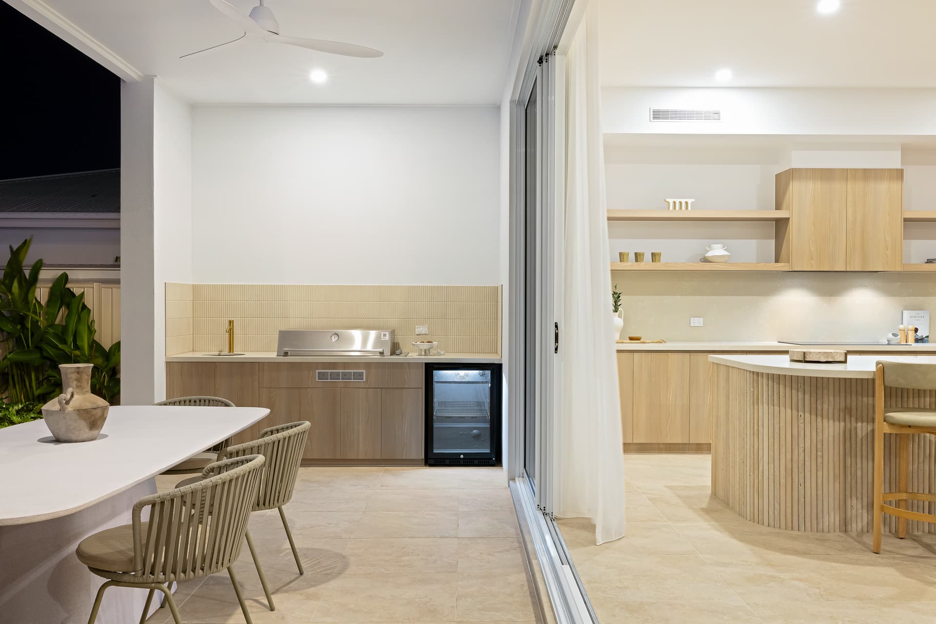 54 Rio Vista Boulevard, Broadbeach Waters, QLD, 4218, Broadbeach Waters - Thumbnail 7