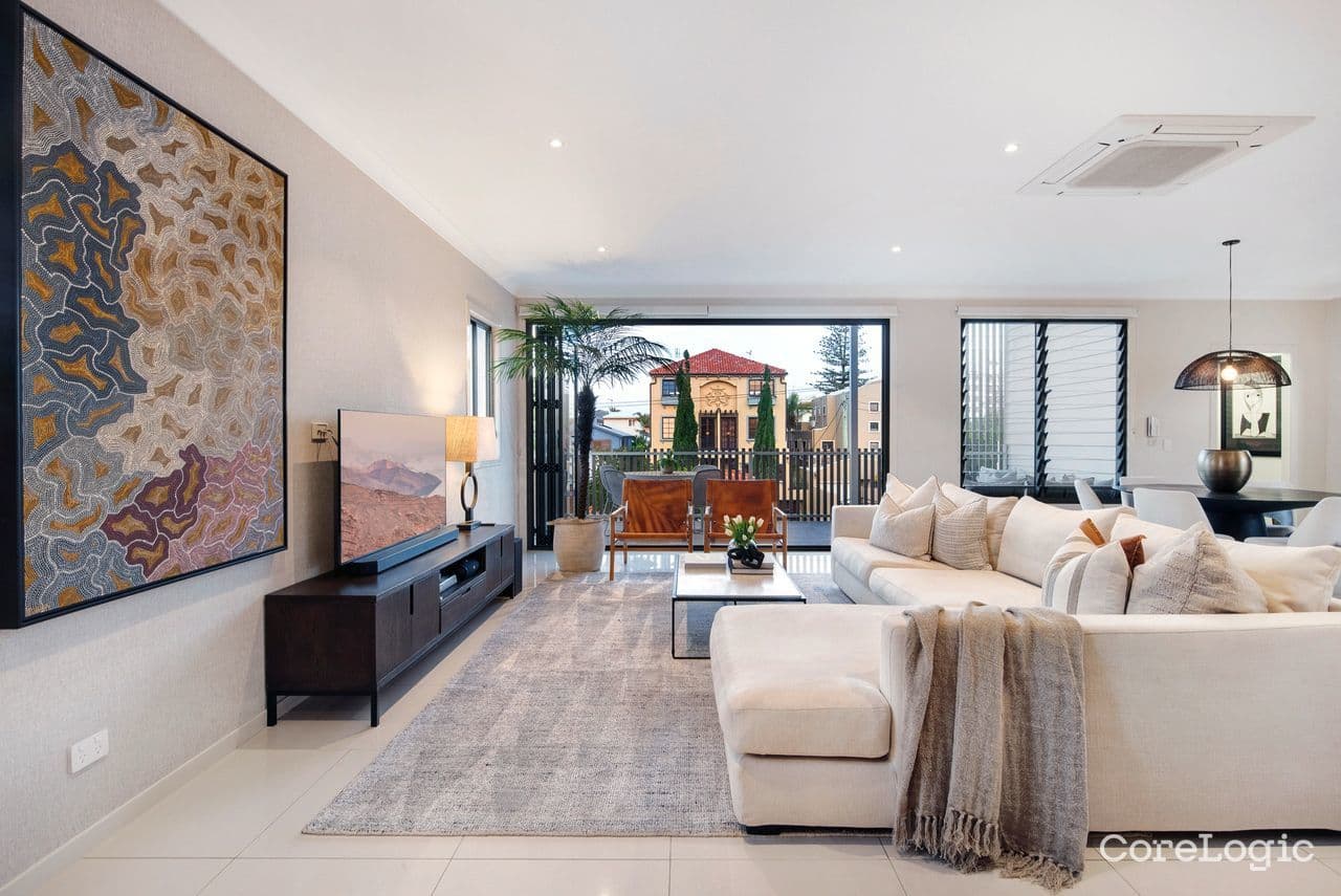 2/44 Seagull Avenue, Mermaid Beach, QLD, 4218, Mermaid Beach - Thumbnail 4