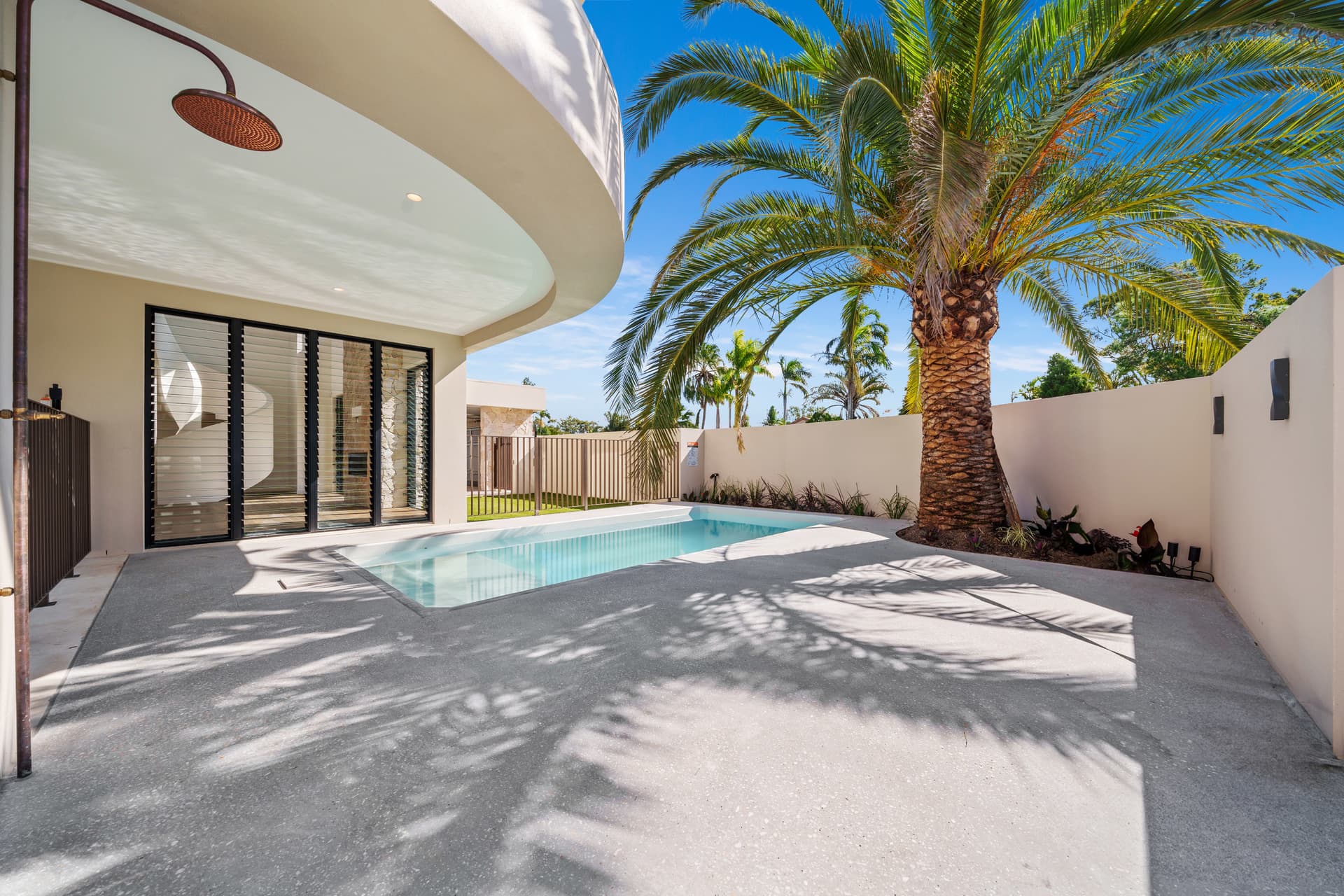 2 Rawlinna Drive, Mermaid Waters, QLD, 4218, Mermaid Waters - Thumbnail 4