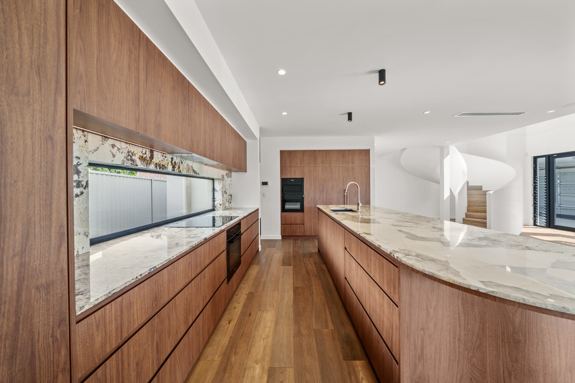 2 Rawlinna Drive, Mermaid Waters, QLD, 4218, Mermaid Waters - Thumbnail 5