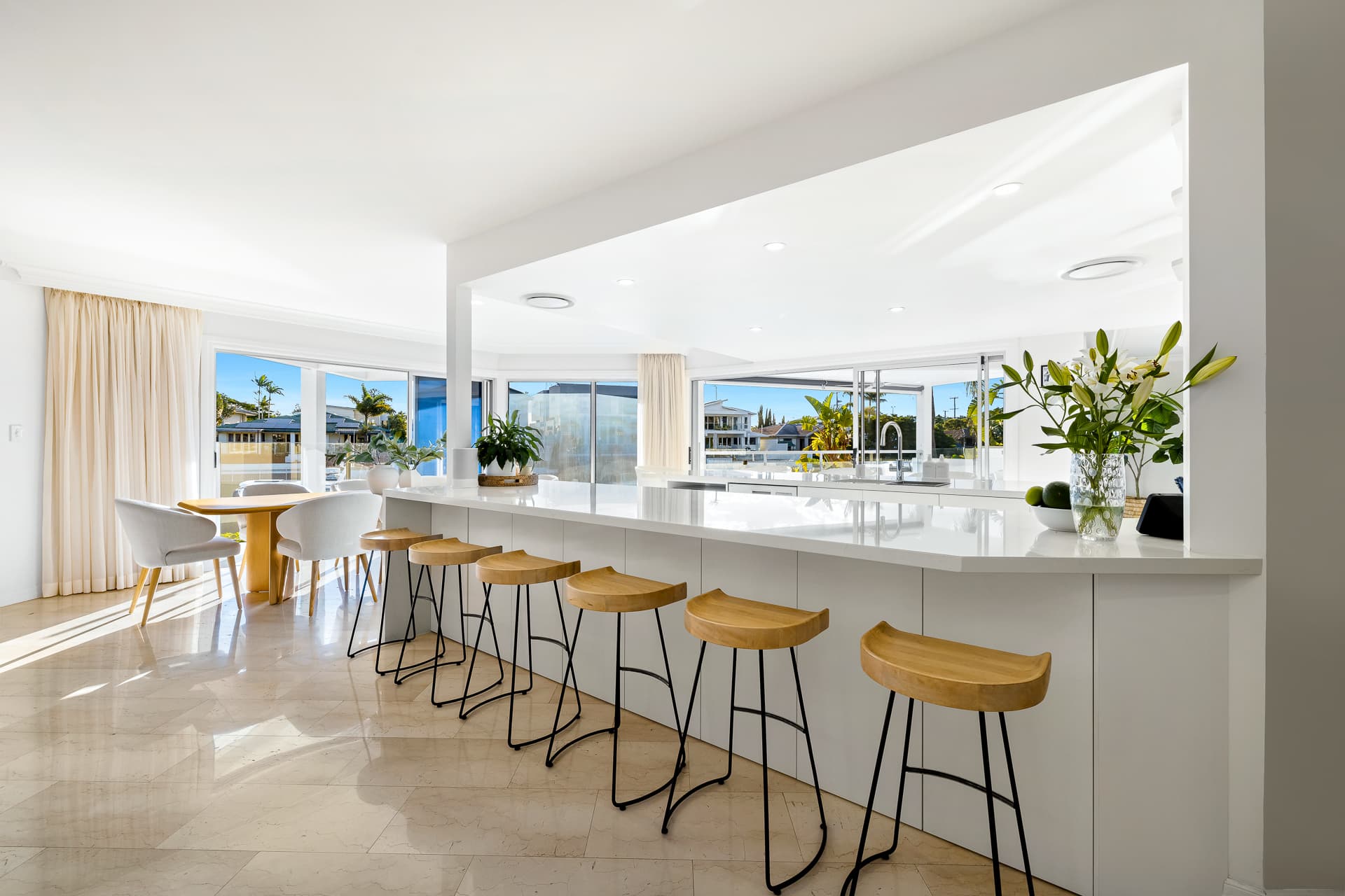 132 Amalfi Drive, Isle Of Capri, QLD, 4217, Surfers Paradise - Thumbnail 4