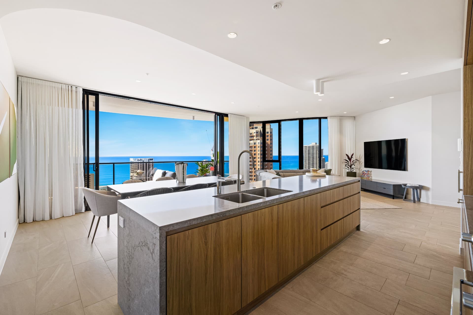 Level 24, 2402/36 Britannia Avenue, Broadbeach, QLD, 4218, Broadbeach - Thumbnail 4