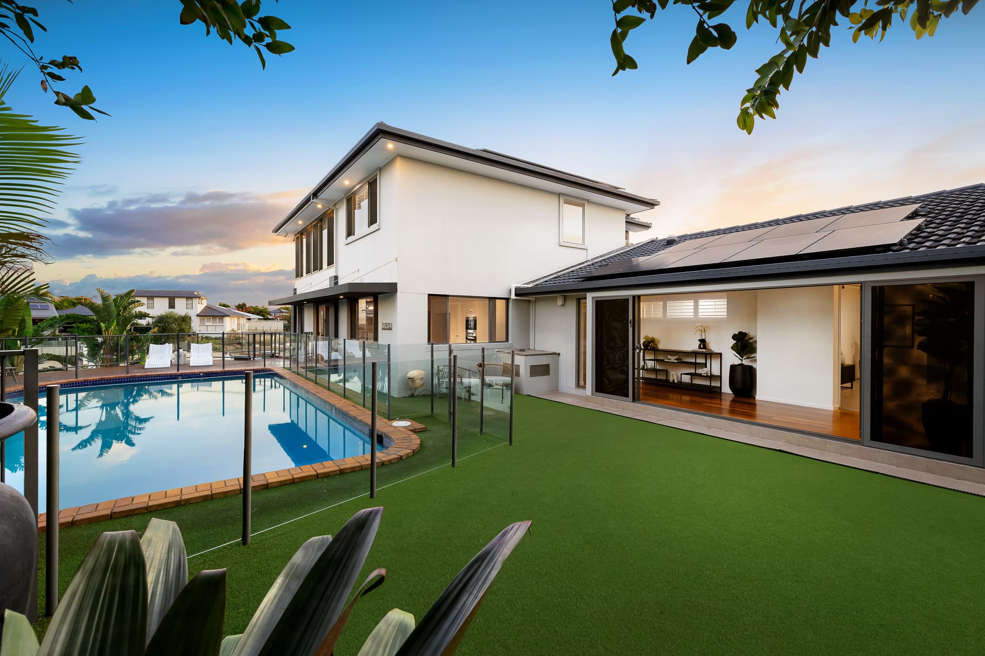 5 Laurel Court, Sorrento, QLD, 4217, Bundall - Thumbnail 3
