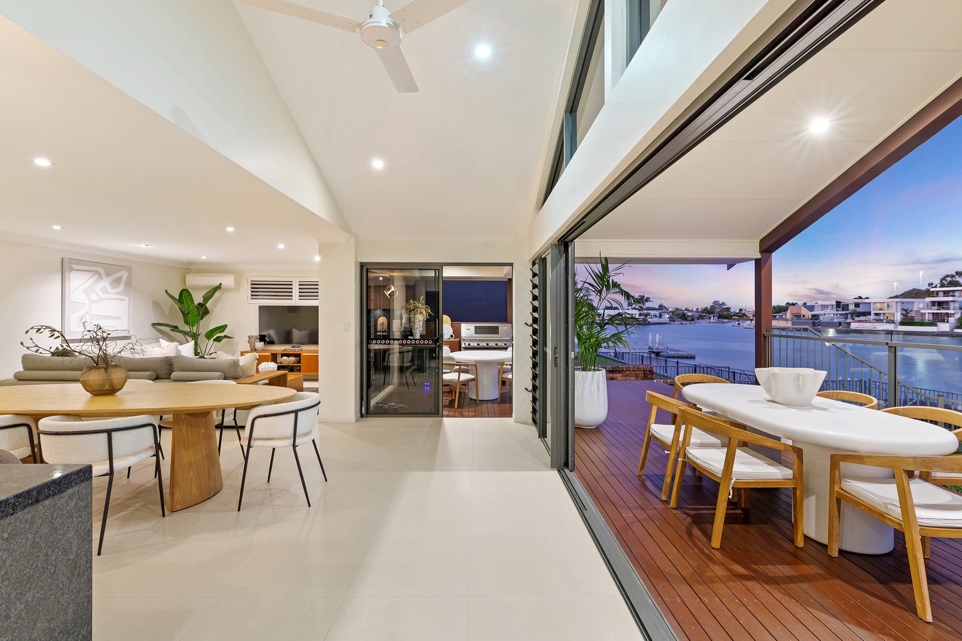 166 Tallebudgera Drive, Palm Beach, QLD, 4221, Palm Beach - Thumbnail 5