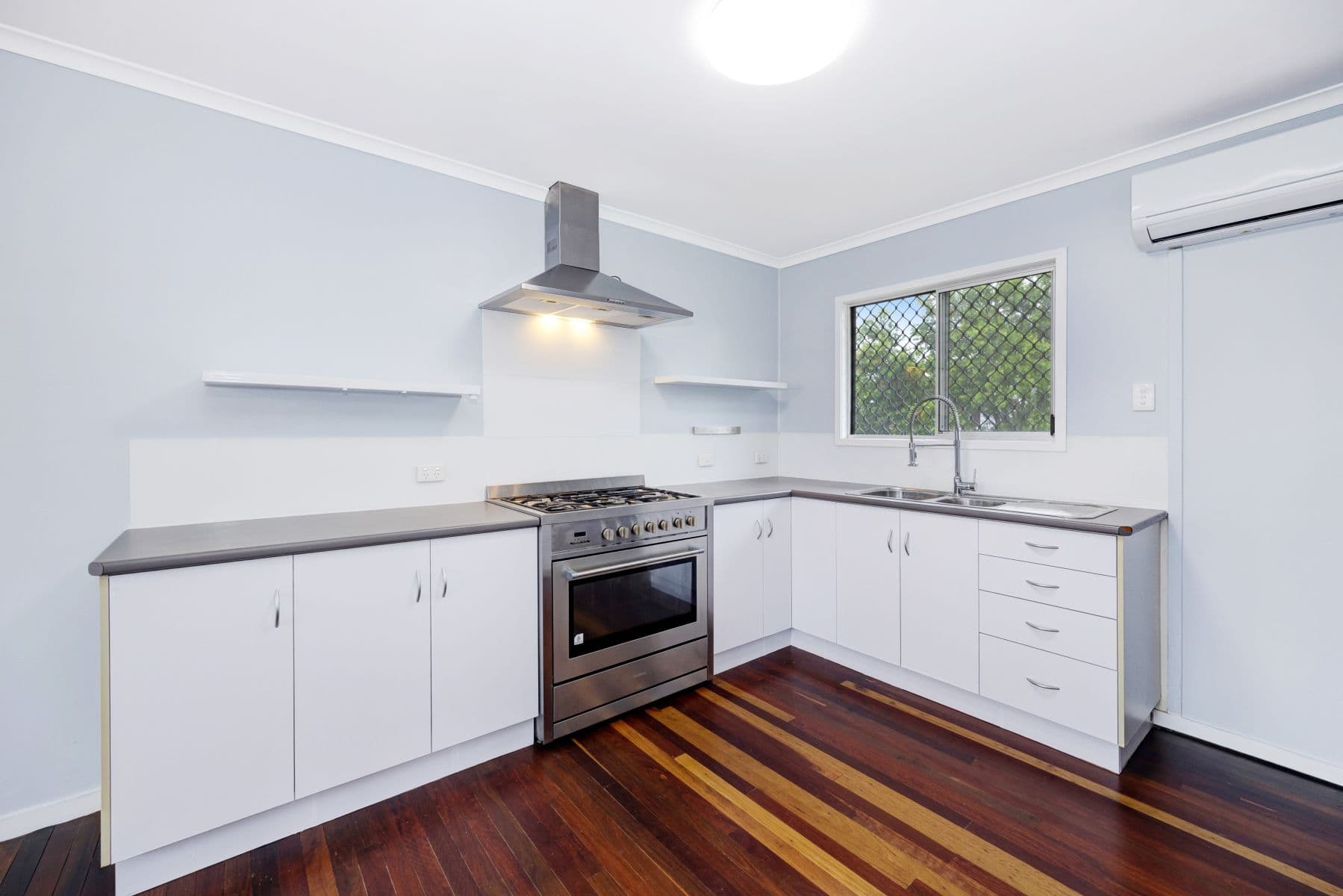 27 Samantha Street, Kelso QLD 4815, Kelso - Thumbnail 3