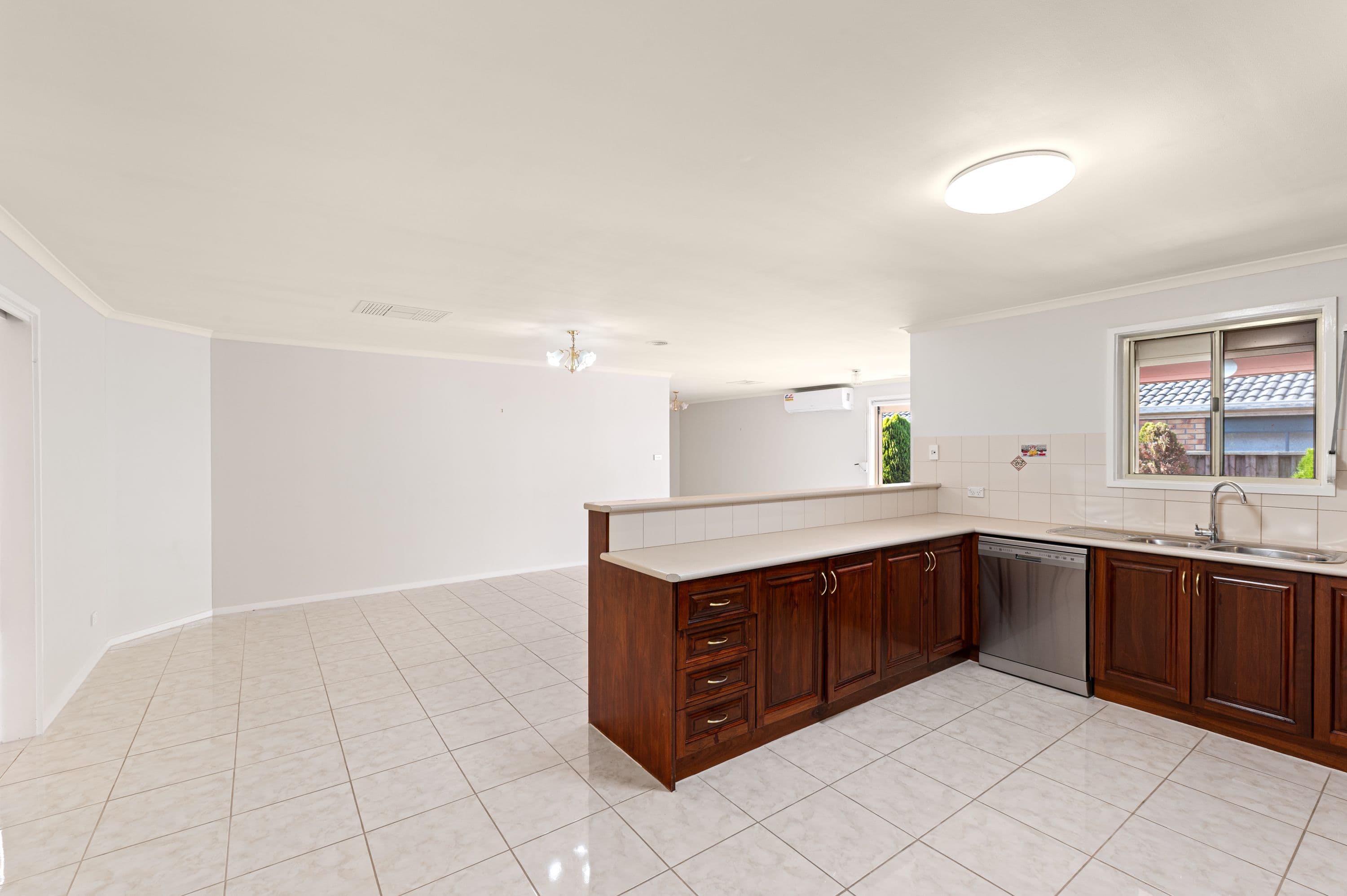 1071 Plenty Road, South Morang VIC 3752, South Morang - Thumbnail 3