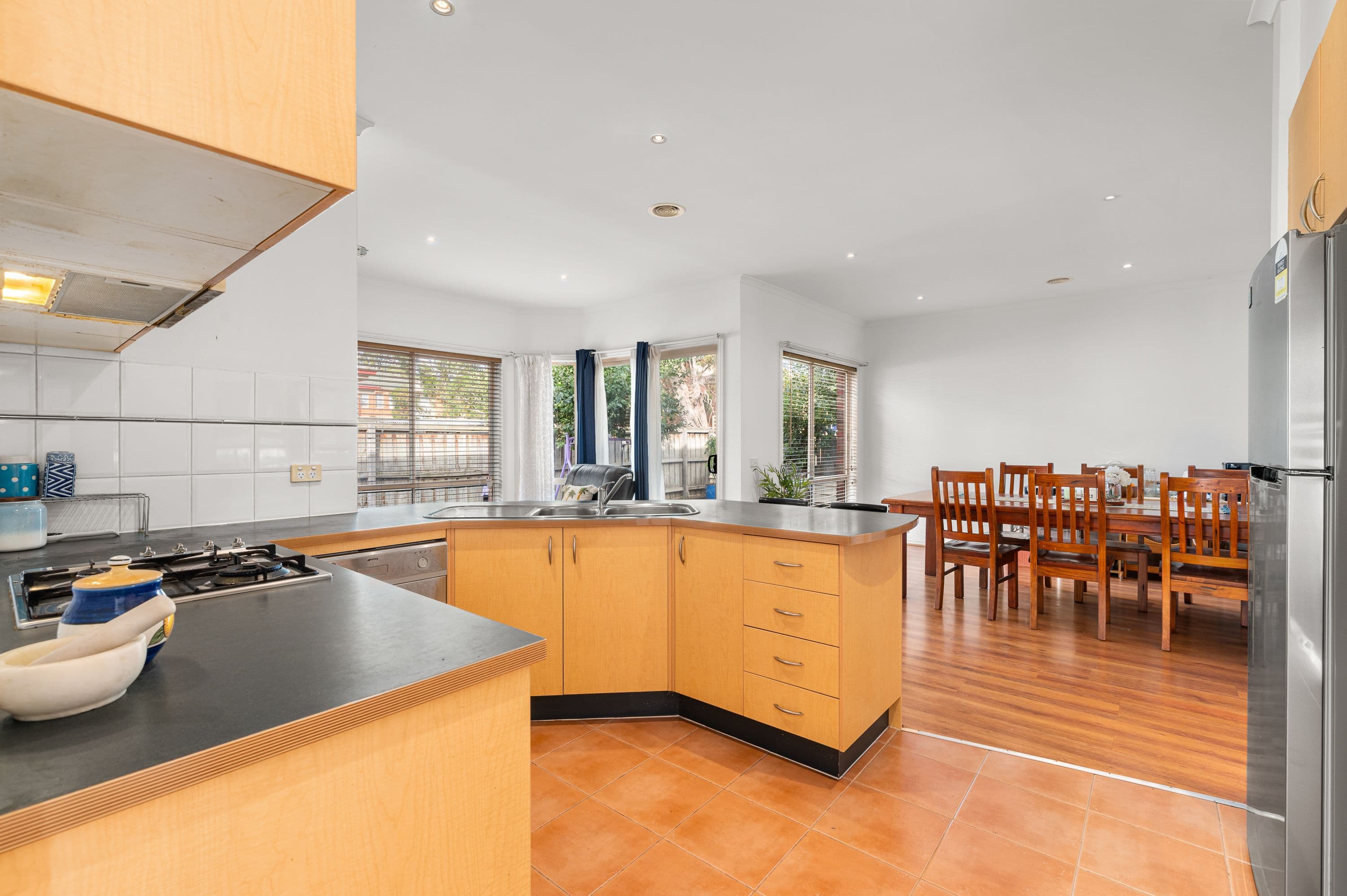 12 Hummingbird Place, South Morang VIC 3752, South Morang - Thumbnail 3