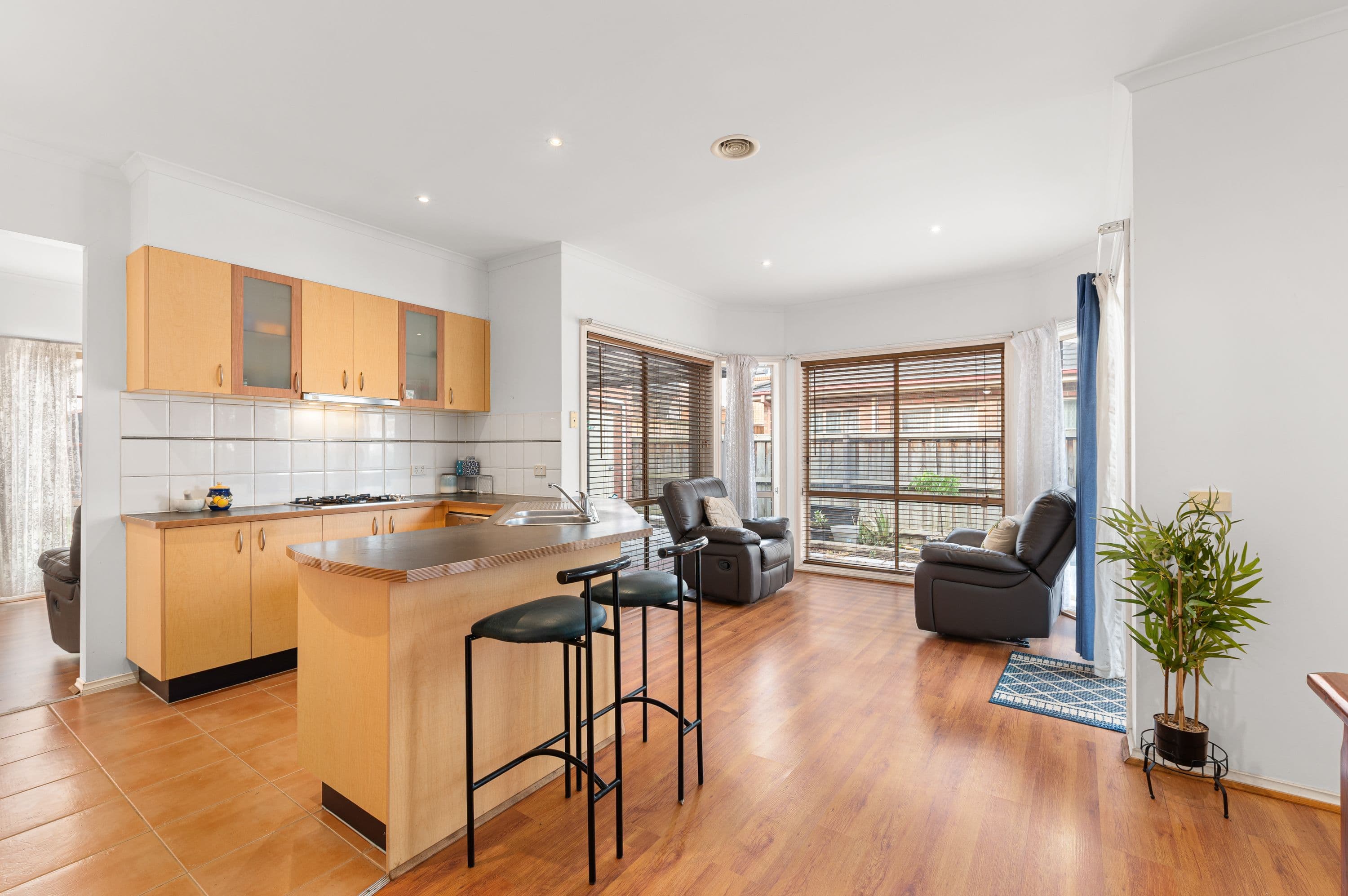 12 Hummingbird Place, South Morang VIC 3752, South Morang - Thumbnail 5