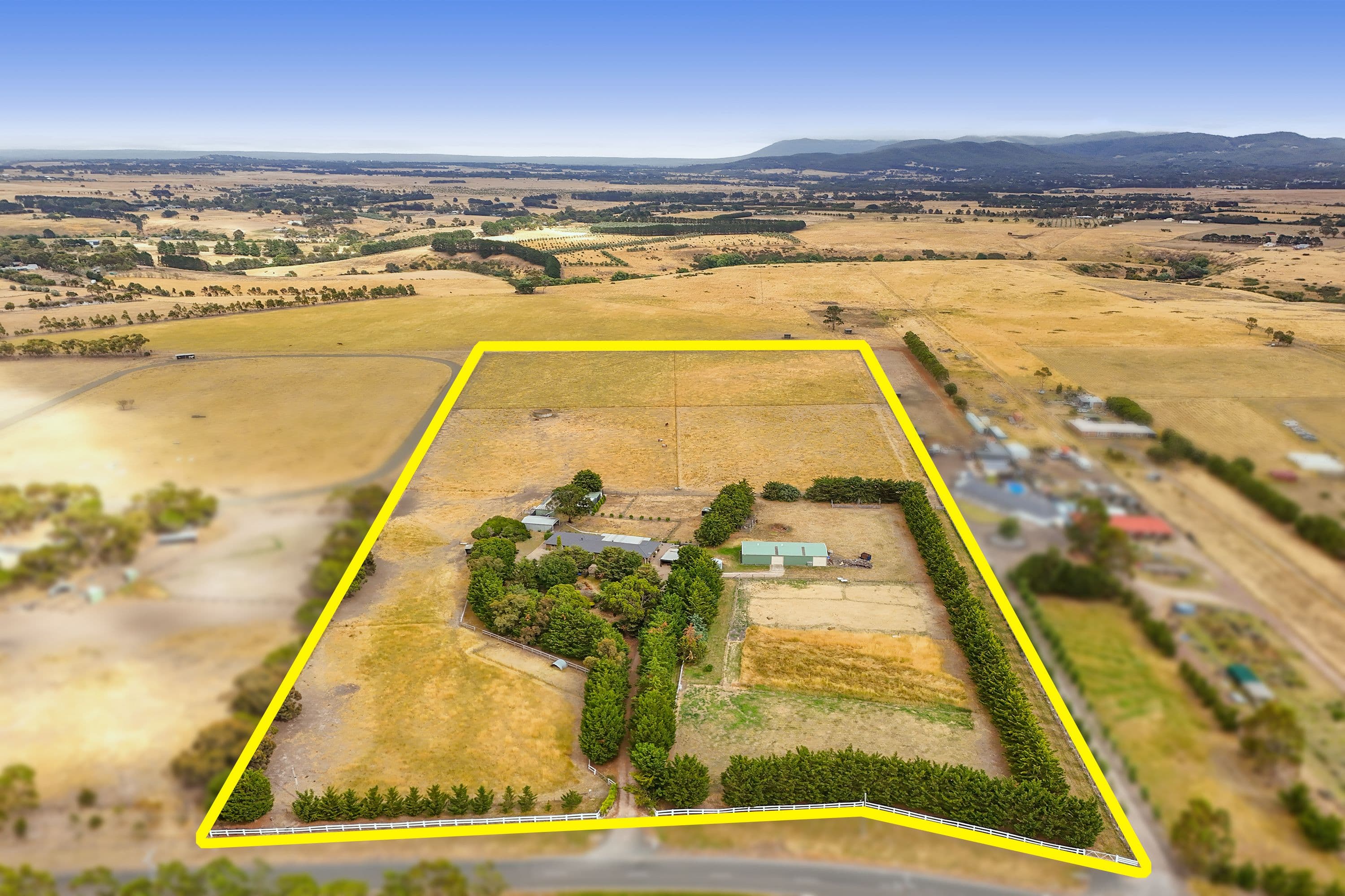 85 Palmer Road, Sunbury VIC 3429, Sunbury - Thumbnail 2