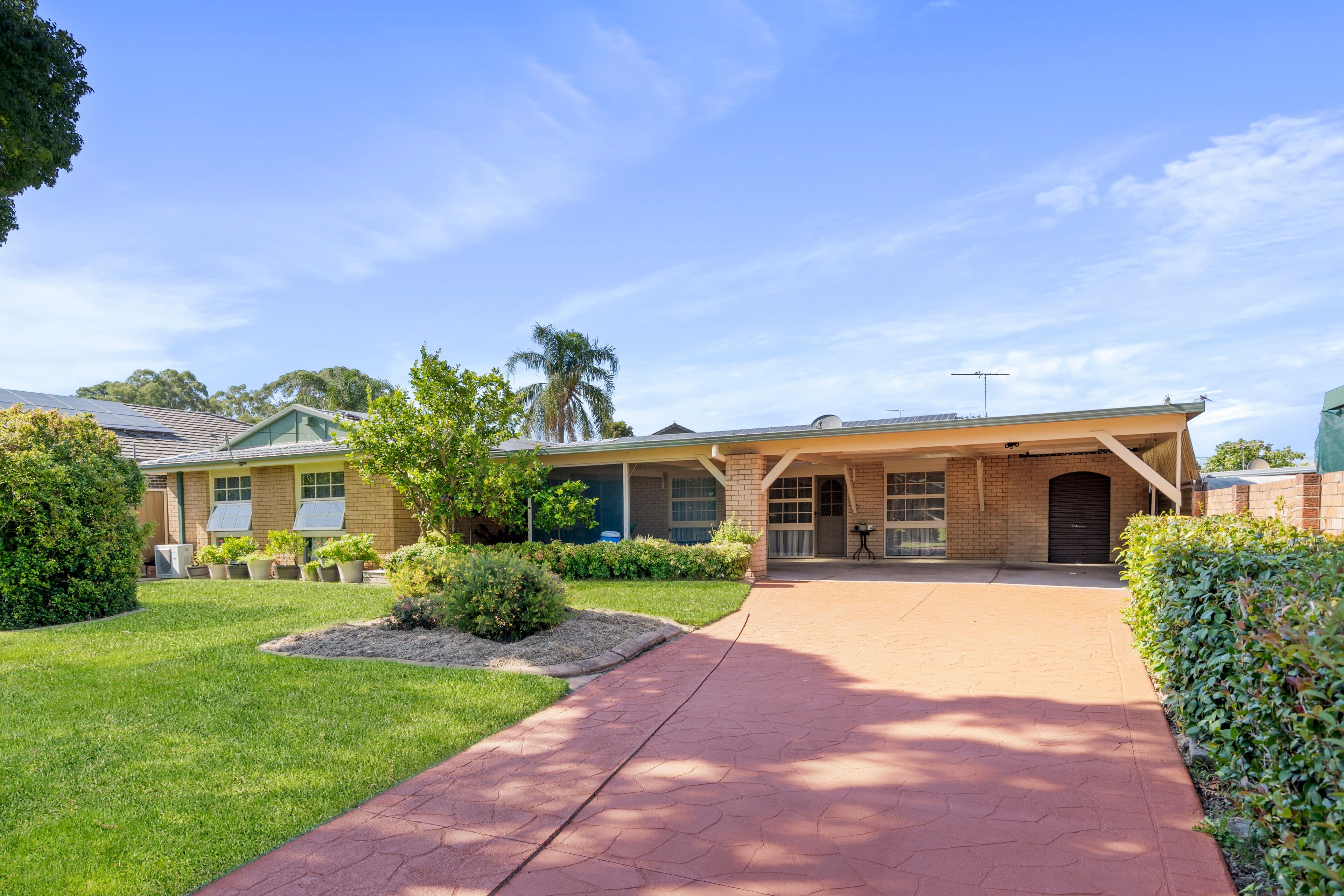 2 Tudor Place, Glenfield NSW 2167, Glenfield - Thumbnail 2