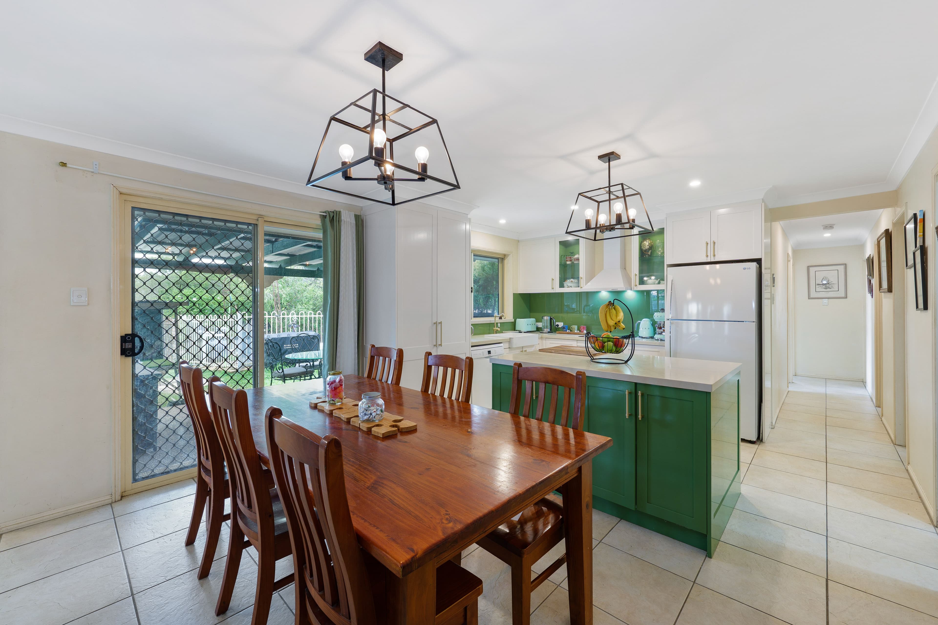 27 Tibrogargan Close, Loganholme QLD 4129, Loganholme - Thumbnail 4