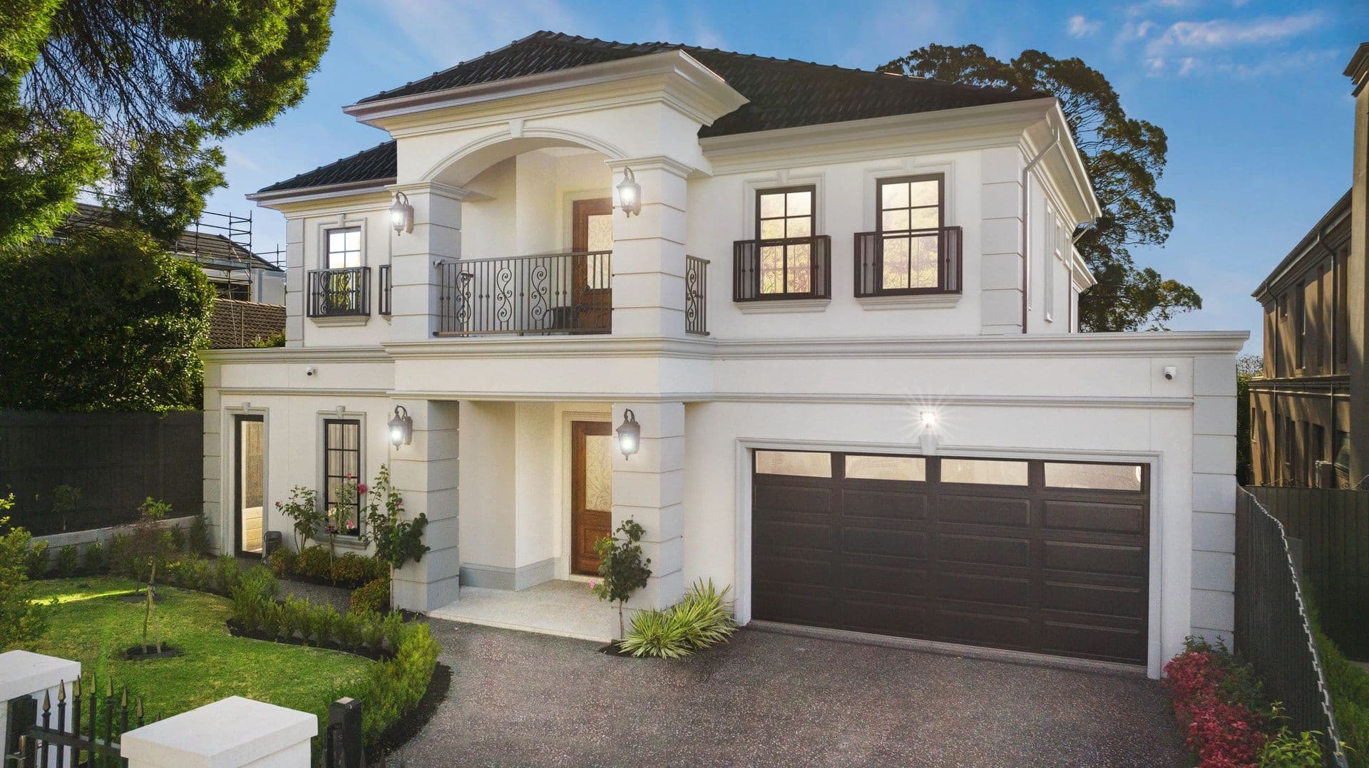 19 Burramine Road, Glen Waverley VIC 3150, Glen Waverley - Thumbnail 2