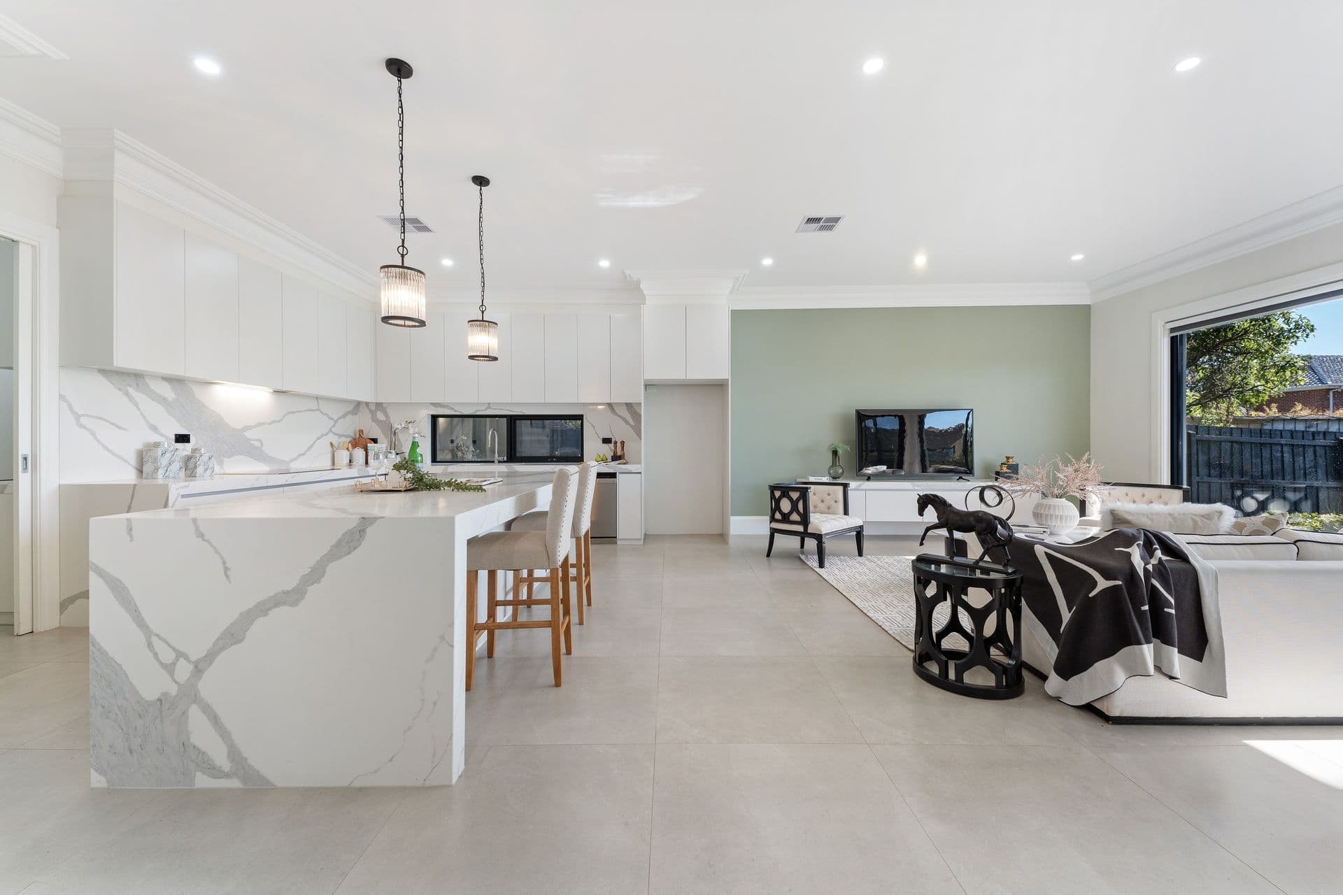 19 Burramine Road, Glen Waverley VIC 3150, Glen Waverley - Thumbnail 4