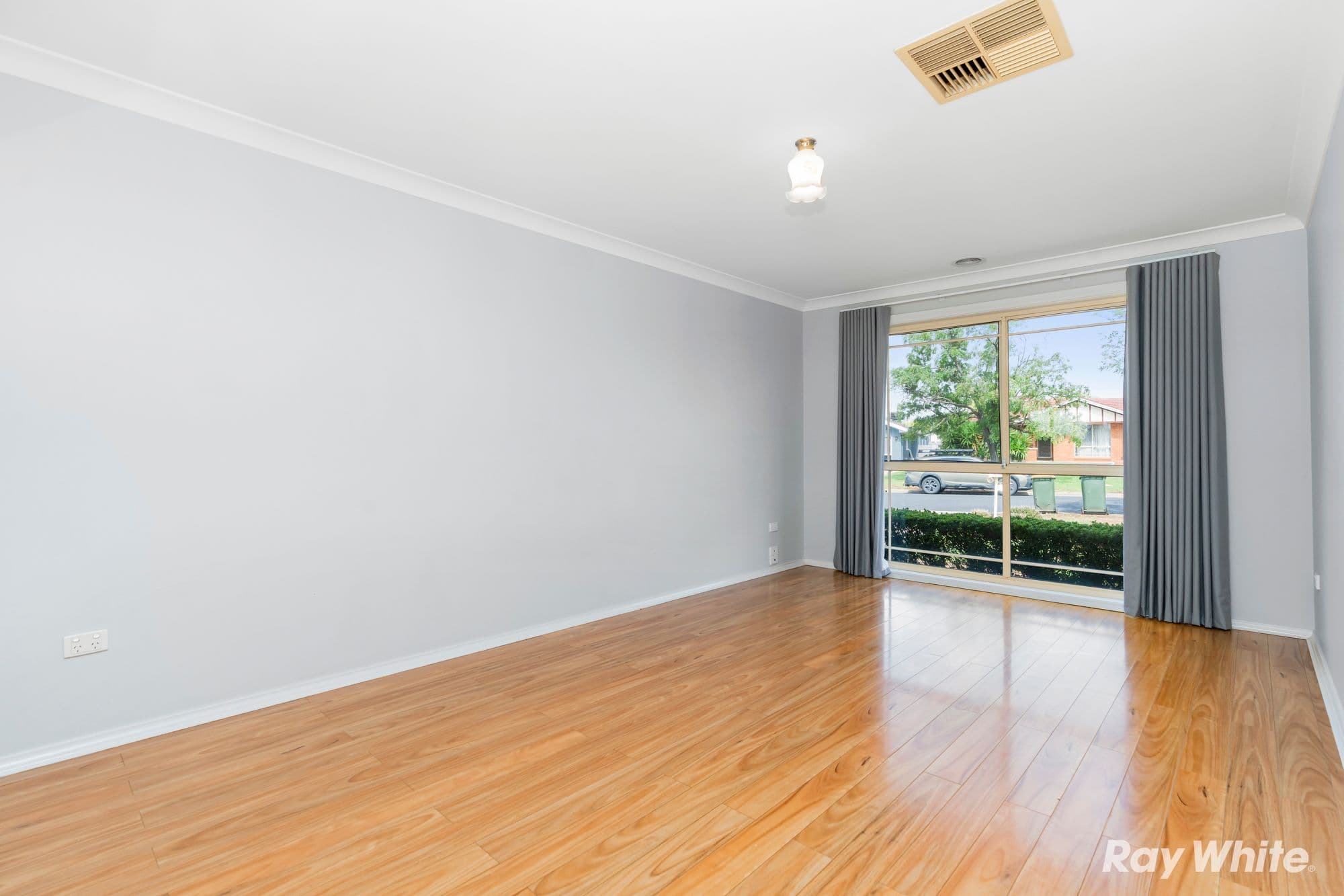 23 Kaldari Crescent, Glenfield Park NSW 2650, Glenfield Park - Thumbnail 4