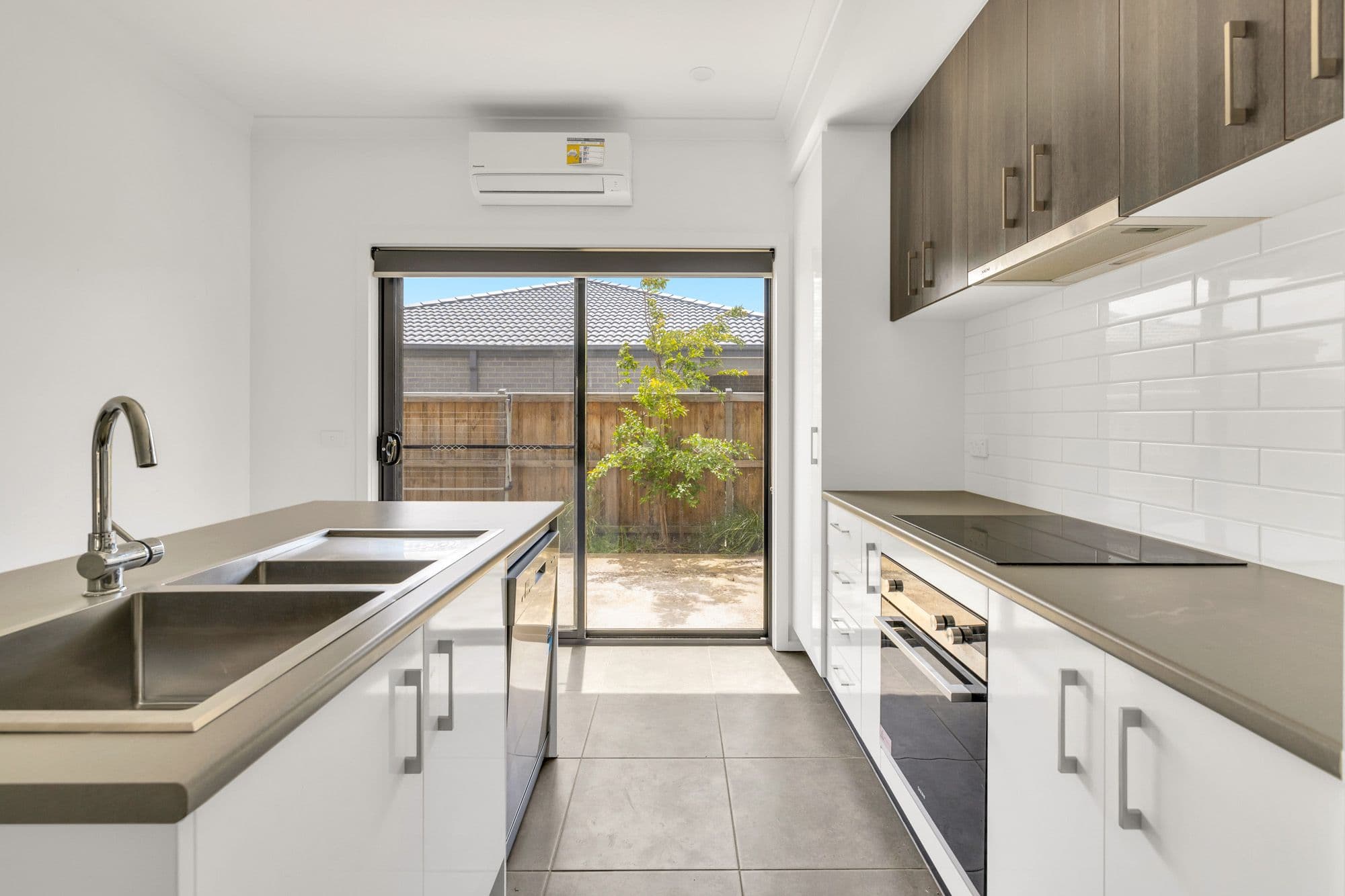 18 Melotte Place, Wyndham Vale VIC 3024, Wyndham Vale - Thumbnail 3