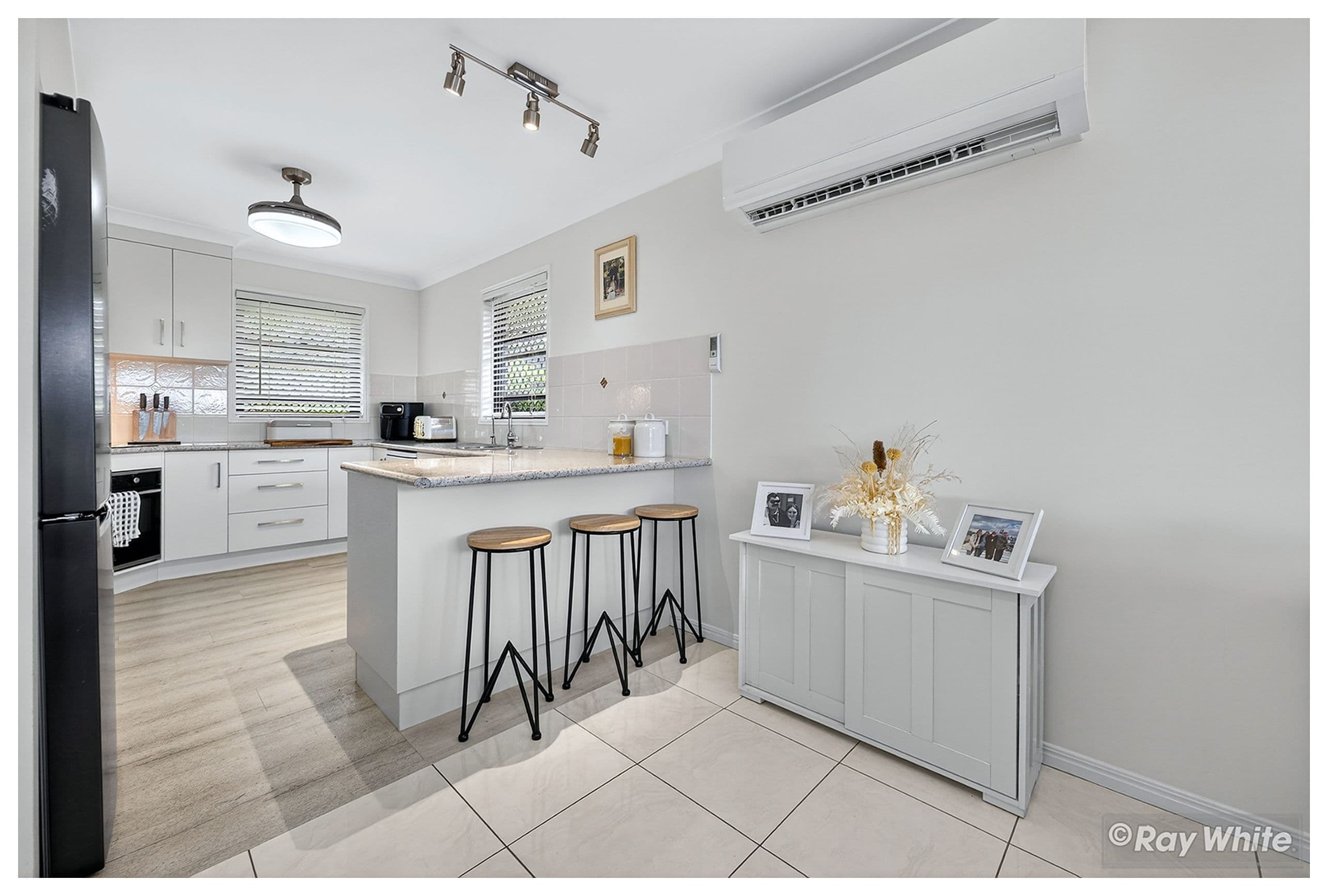 6 Kenmare Court, Norman Gardens QLD 4701, Norman Gardens - Thumbnail 2