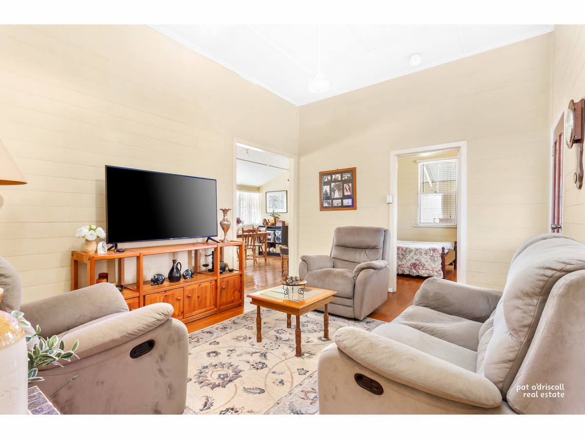 1/27 Harnett Avenue, Burleigh Waters - Thumbnail 3