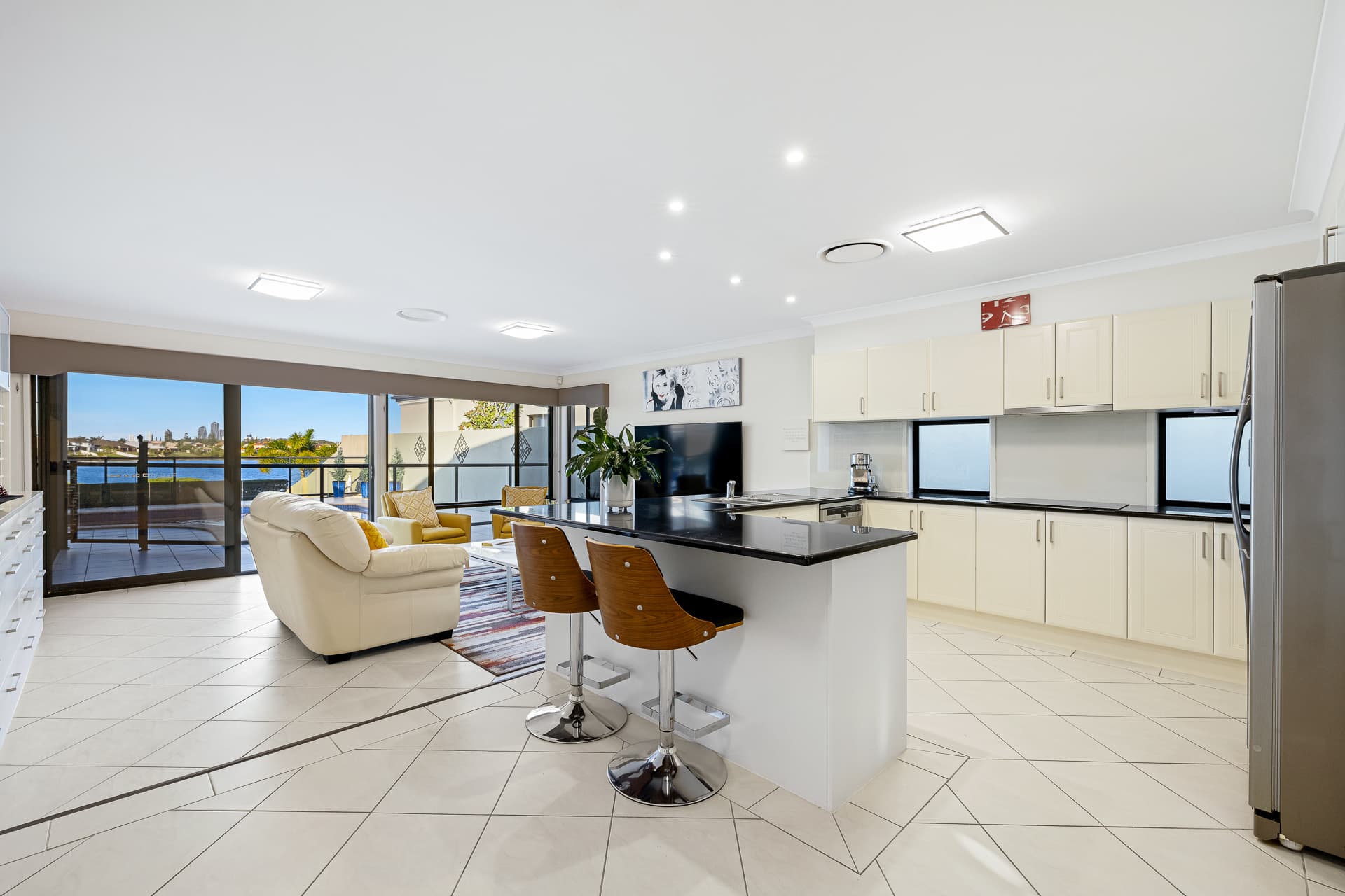 1/8 Williams Parade, Benowa Waters - Thumbnail 8