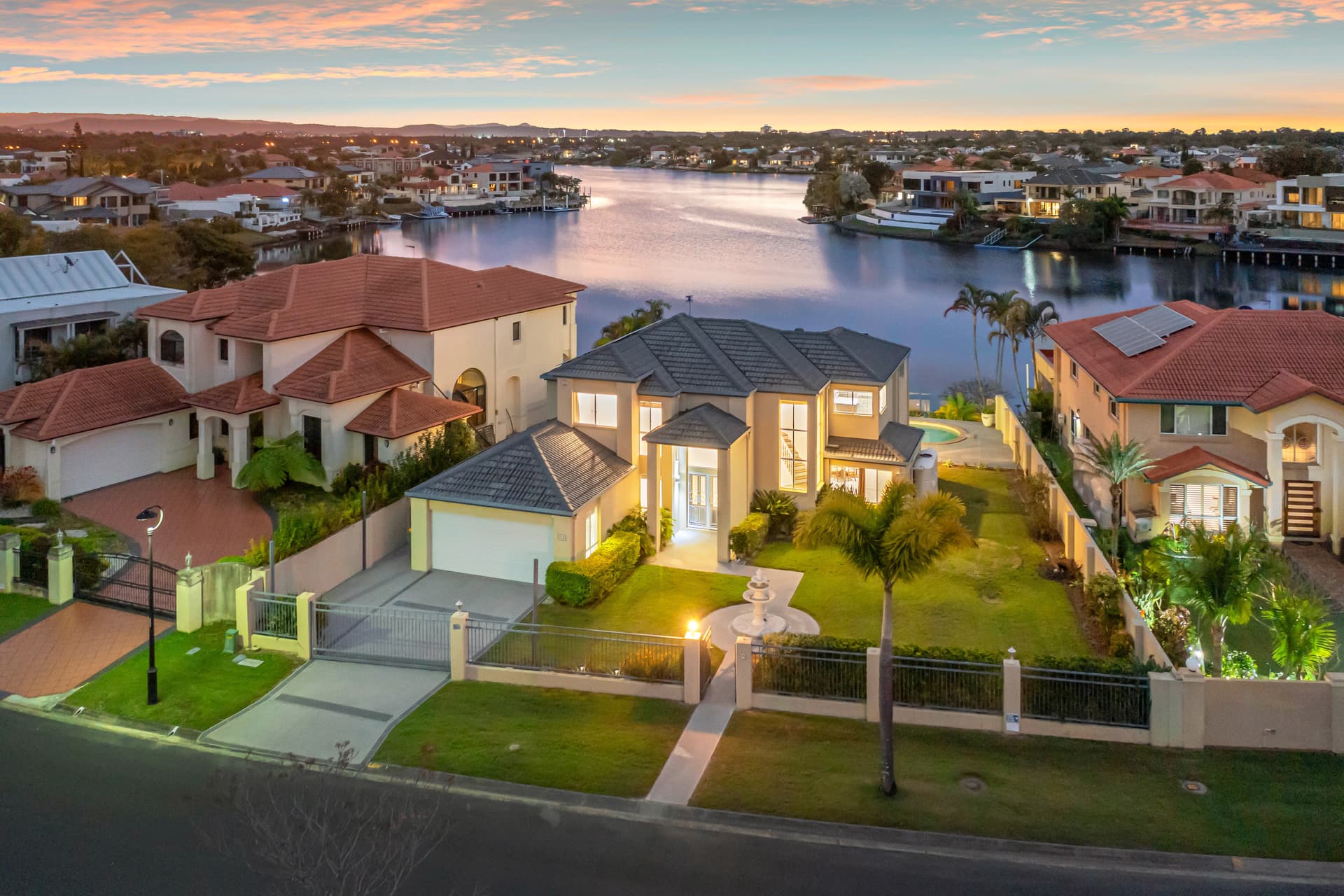 32 Bollard Circuit, Clear Island Waters, QLD, 4226, Clear Island Waters - Image 1